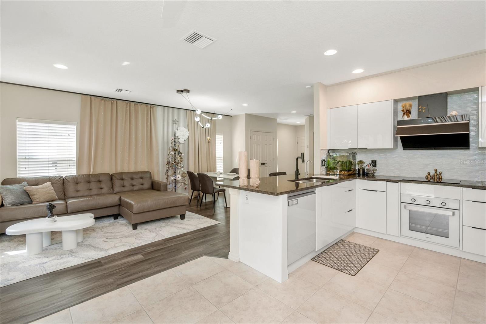 1819 SOMMARIE WAY, TARPON SPRINGS, FL — photo 16