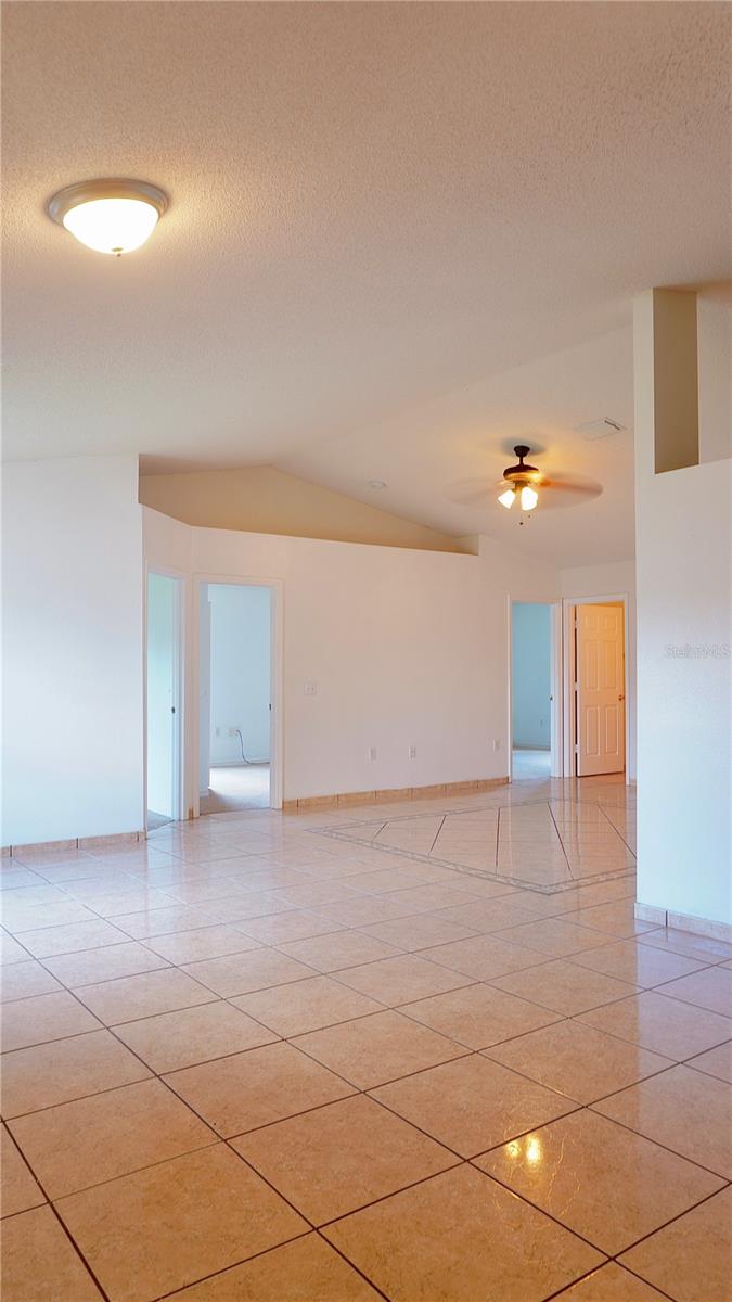 1011 CANNES DR, KISSIMMEE, FL — photo 2
