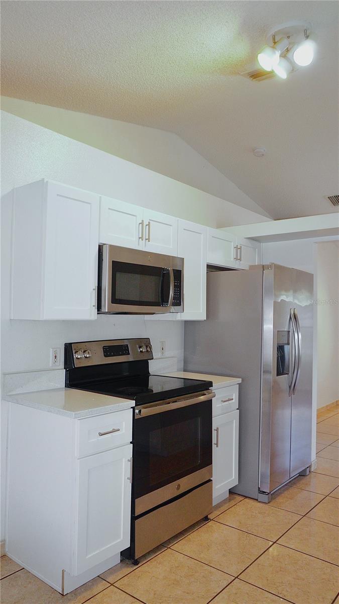 1011 CANNES DR, KISSIMMEE, FL — photo 9