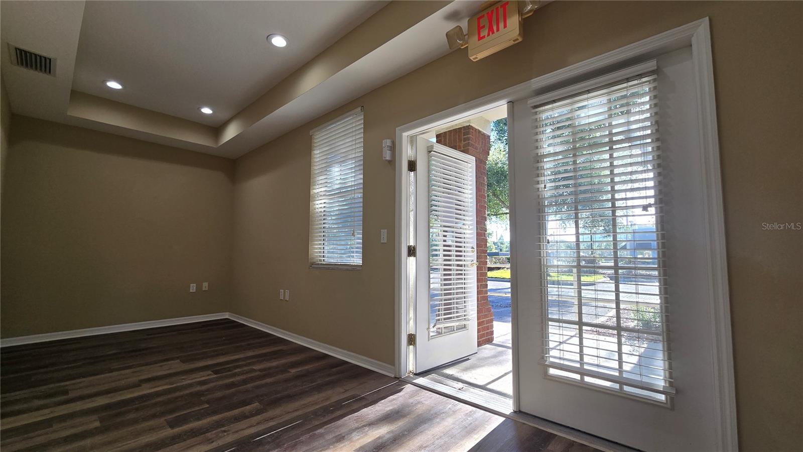 2649 WINDGUARD CIR #102, WESLEY CHAPEL, FL — photo 19