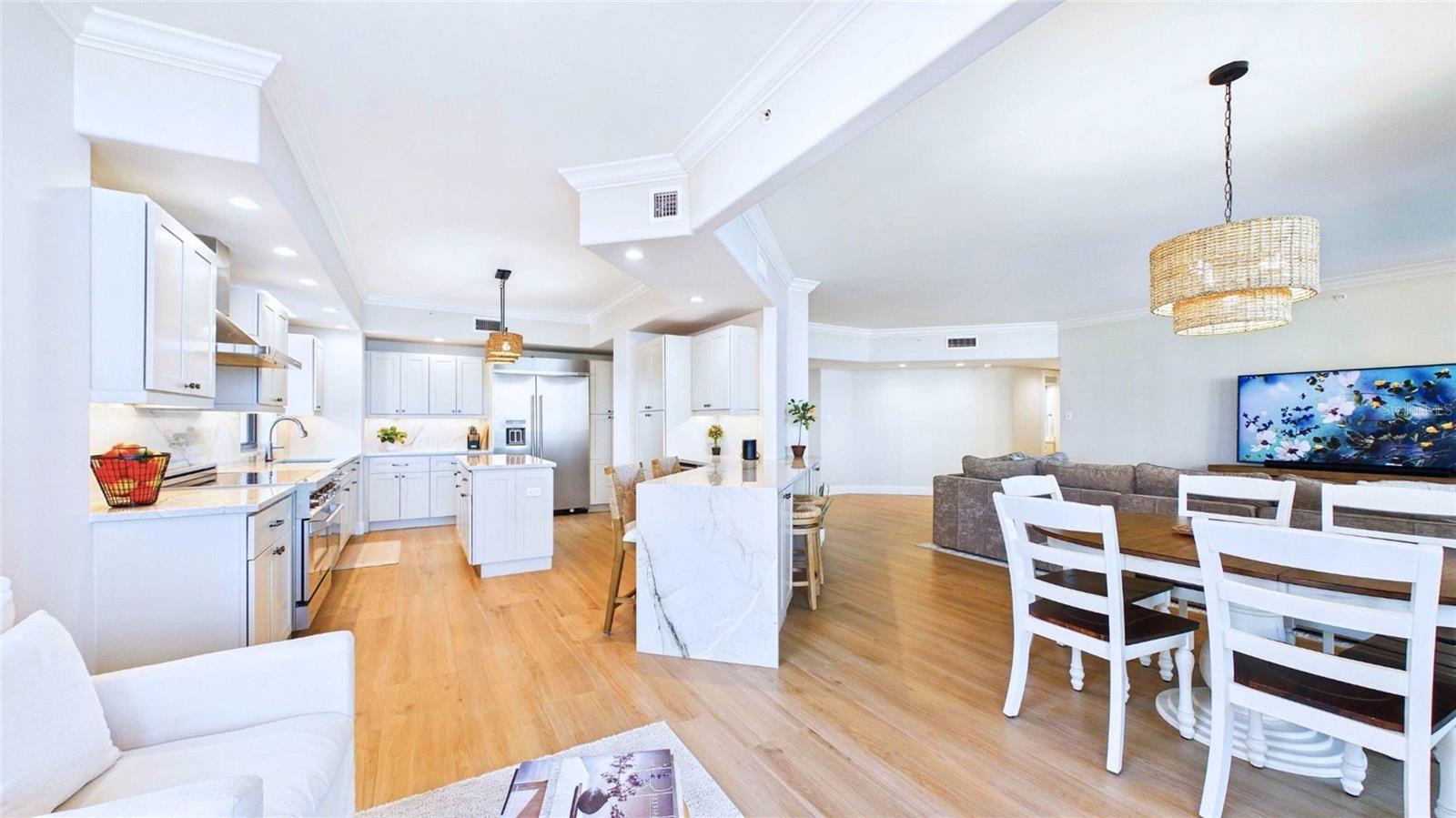1241 GULF OF MEXICO DR #506, LONGBOAT KEY, FL — photo 3