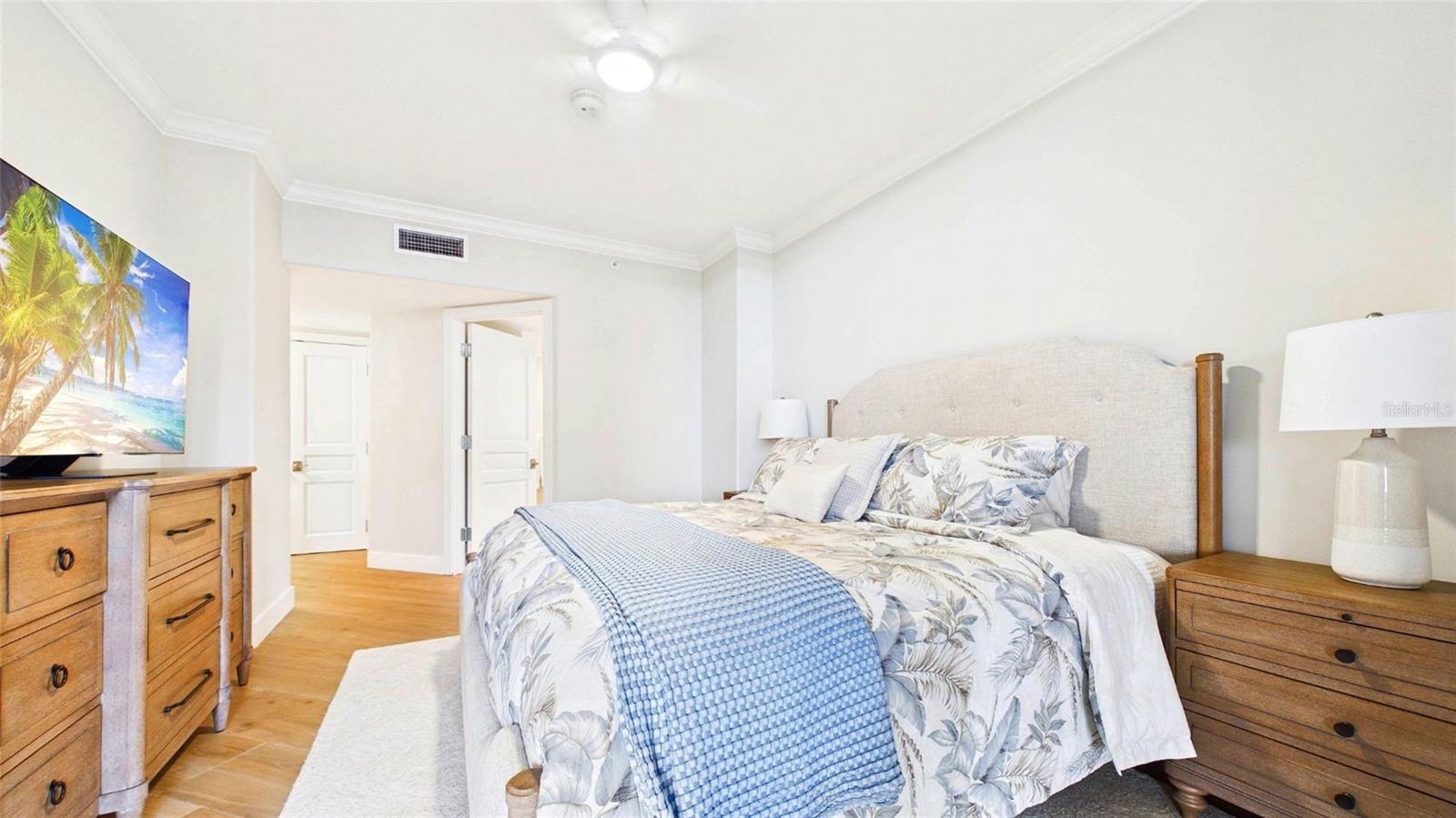 1241 GULF OF MEXICO DR #506, LONGBOAT KEY, FL — photo 25