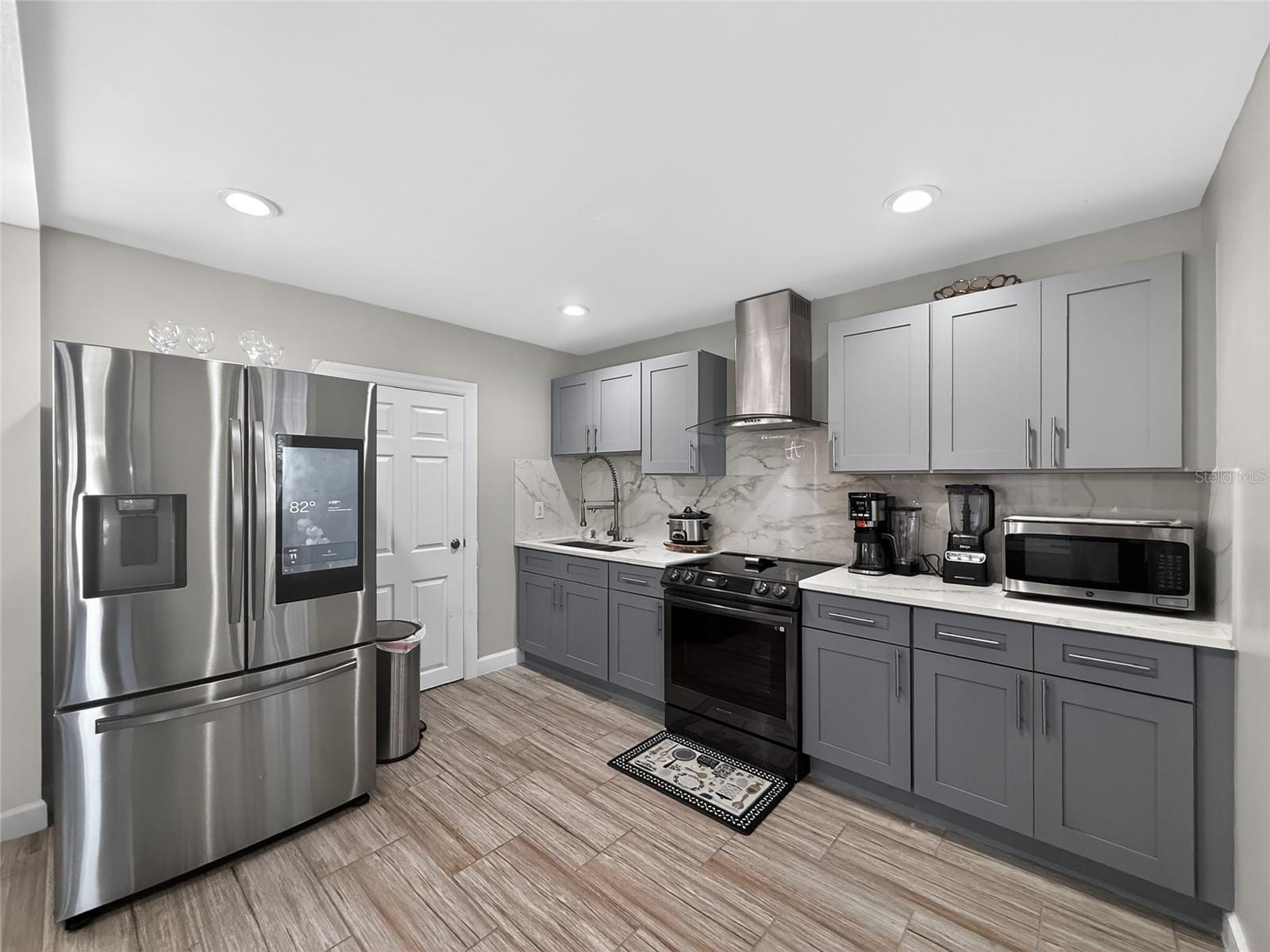 6416 N ORLEANS AVE, TAMPA, FL — photo 13