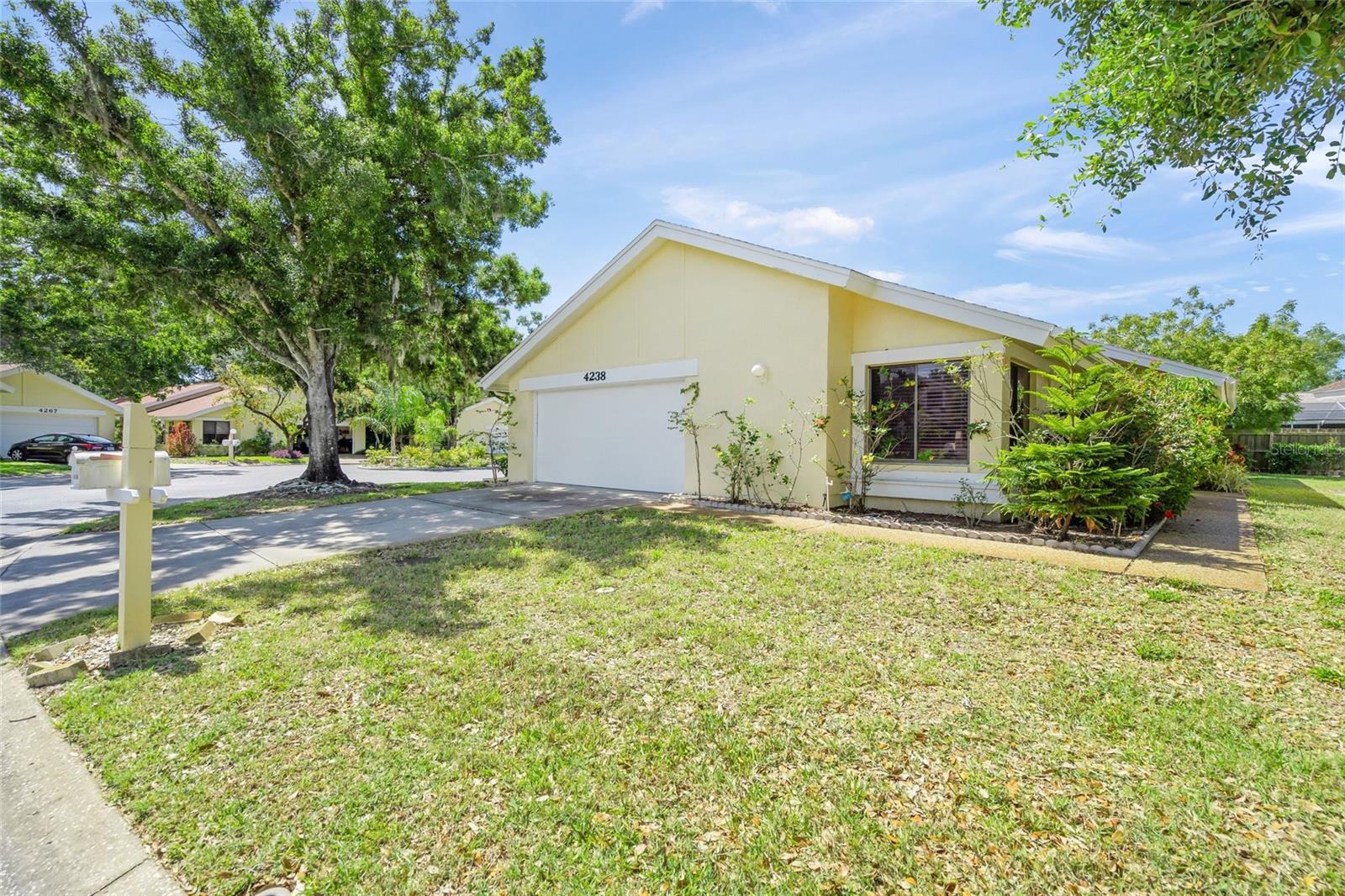4238 CARRIAGE DR #46, SARASOTA, FL — photo 2