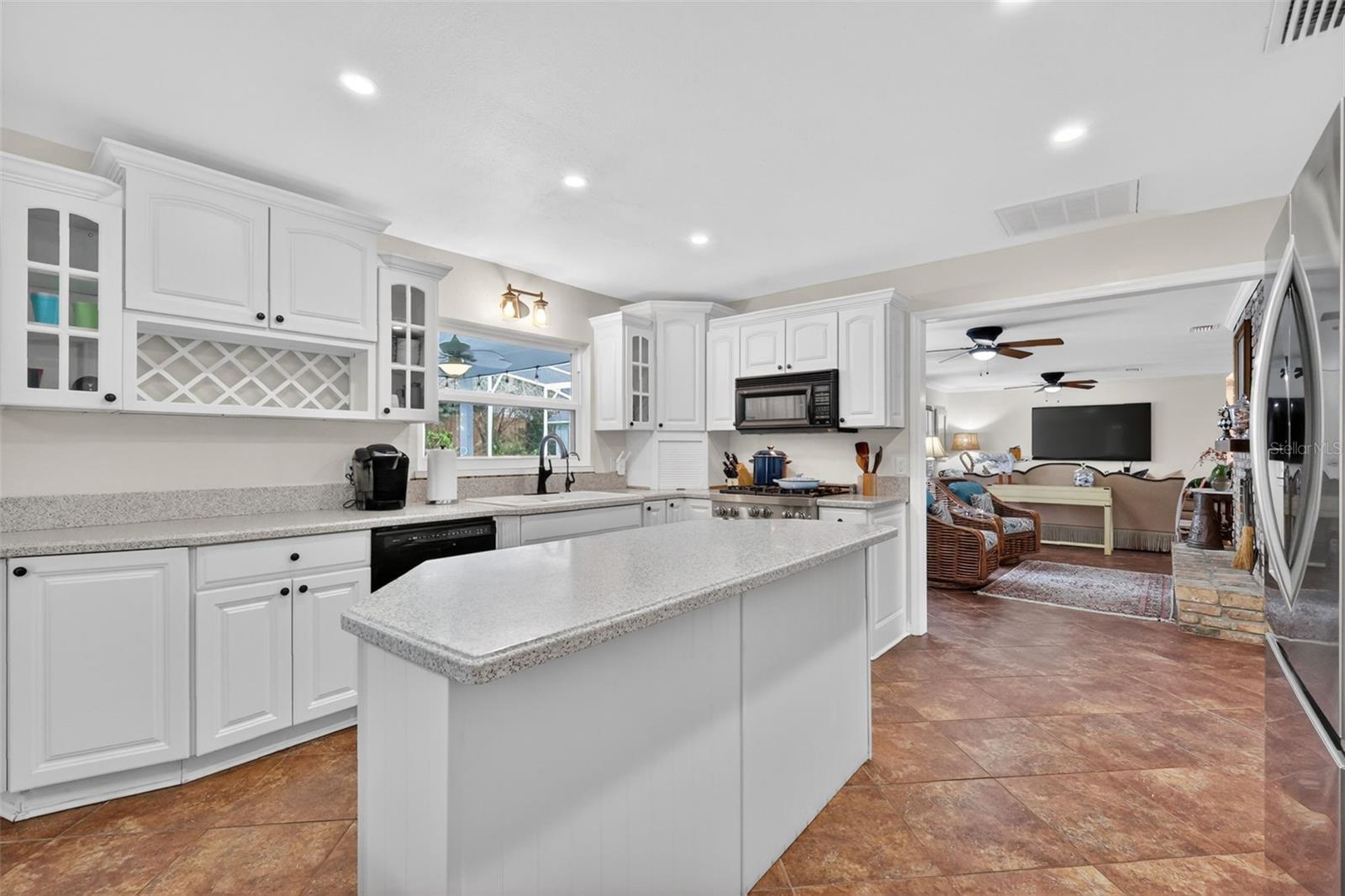 1735 LAKESHORE DR, MOUNT DORA, FL — photo 45