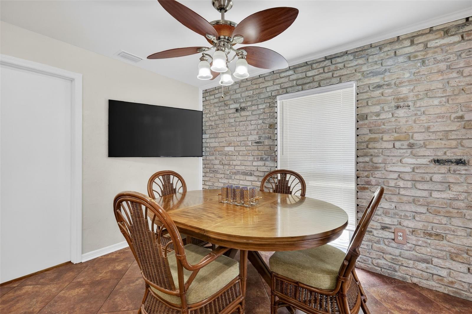 1735 LAKESHORE DR, MOUNT DORA, FL — photo 48