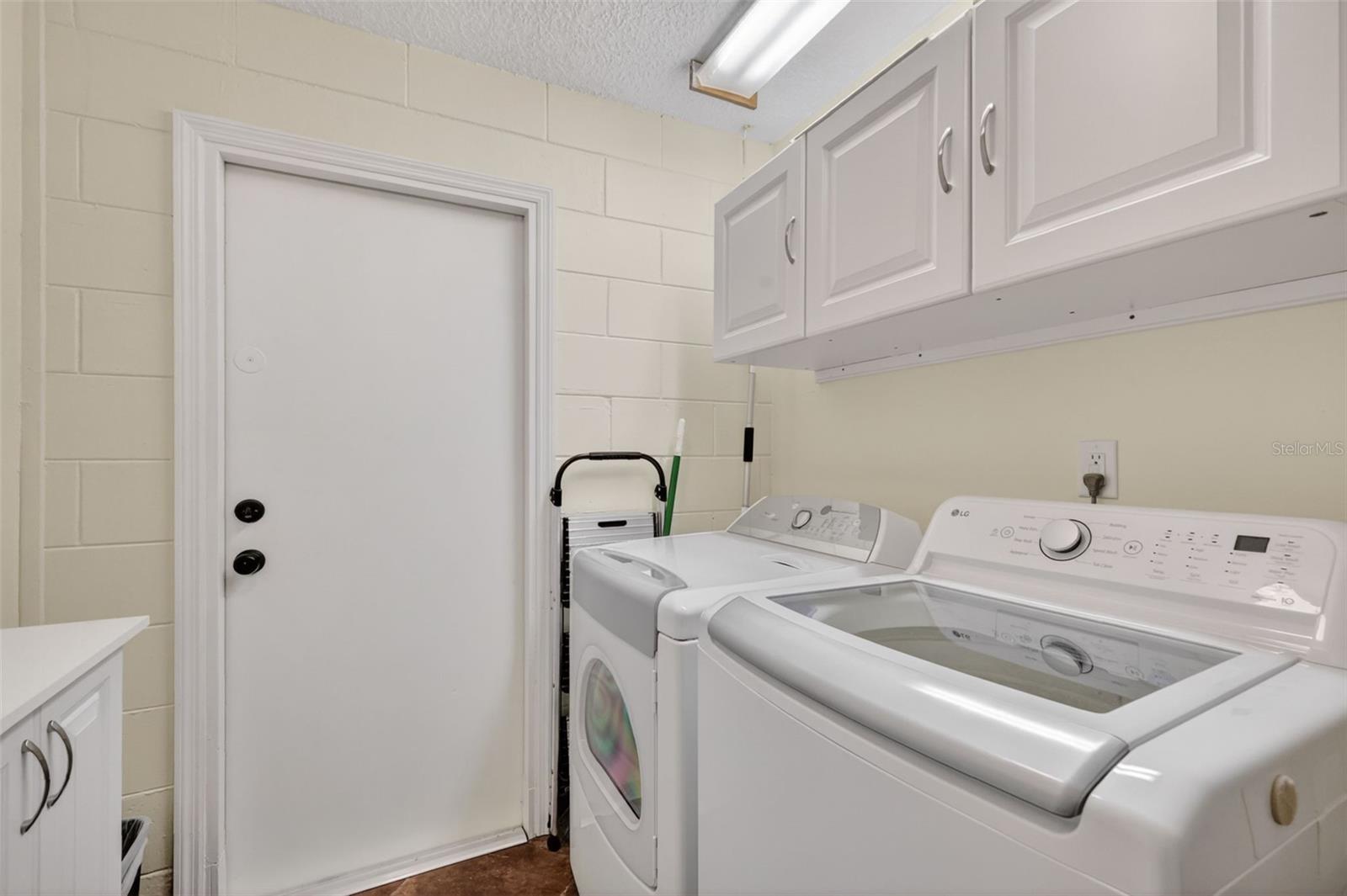 1735 LAKESHORE DR, MOUNT DORA, FL — photo 62