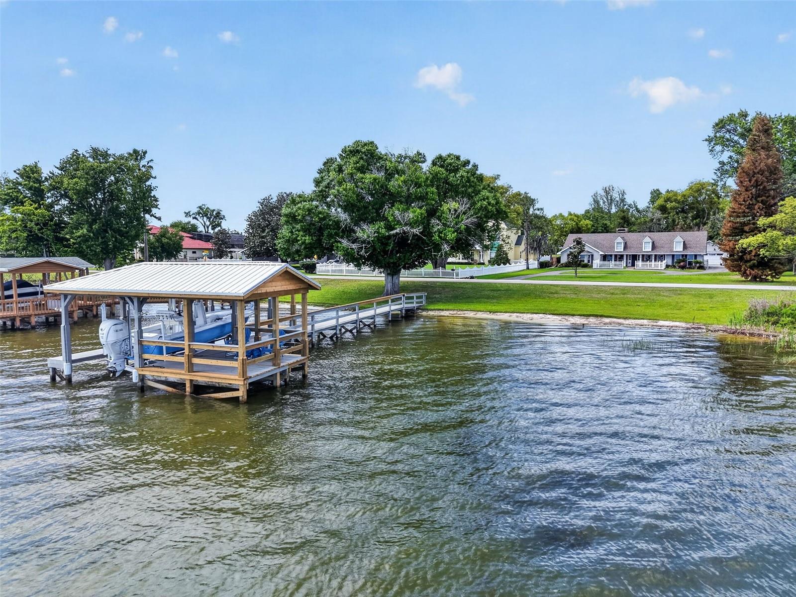 1735 LAKESHORE DR, MOUNT DORA, FL — photo 120