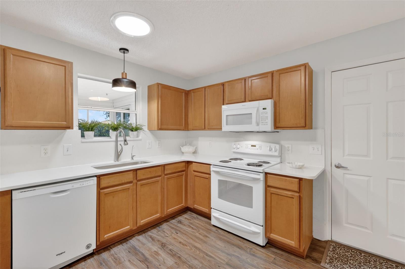 1539 HOLLYBERRY PL, THE VILLAGES, FL — photo 11