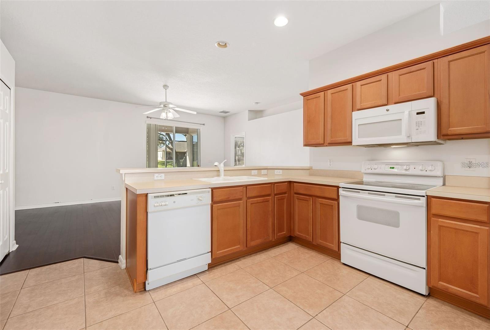 9651 OLD MARSH CT, ORLANDO, FL — photo 3