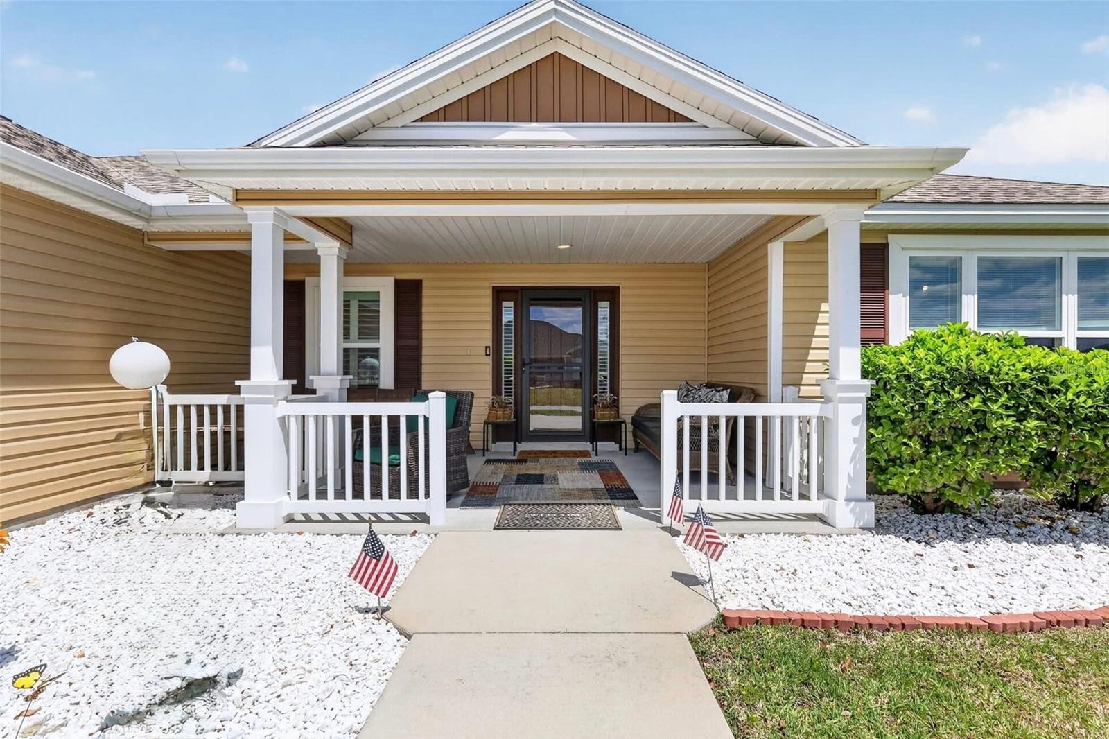 11367 LAUFERSKY LN, OXFORD, FL