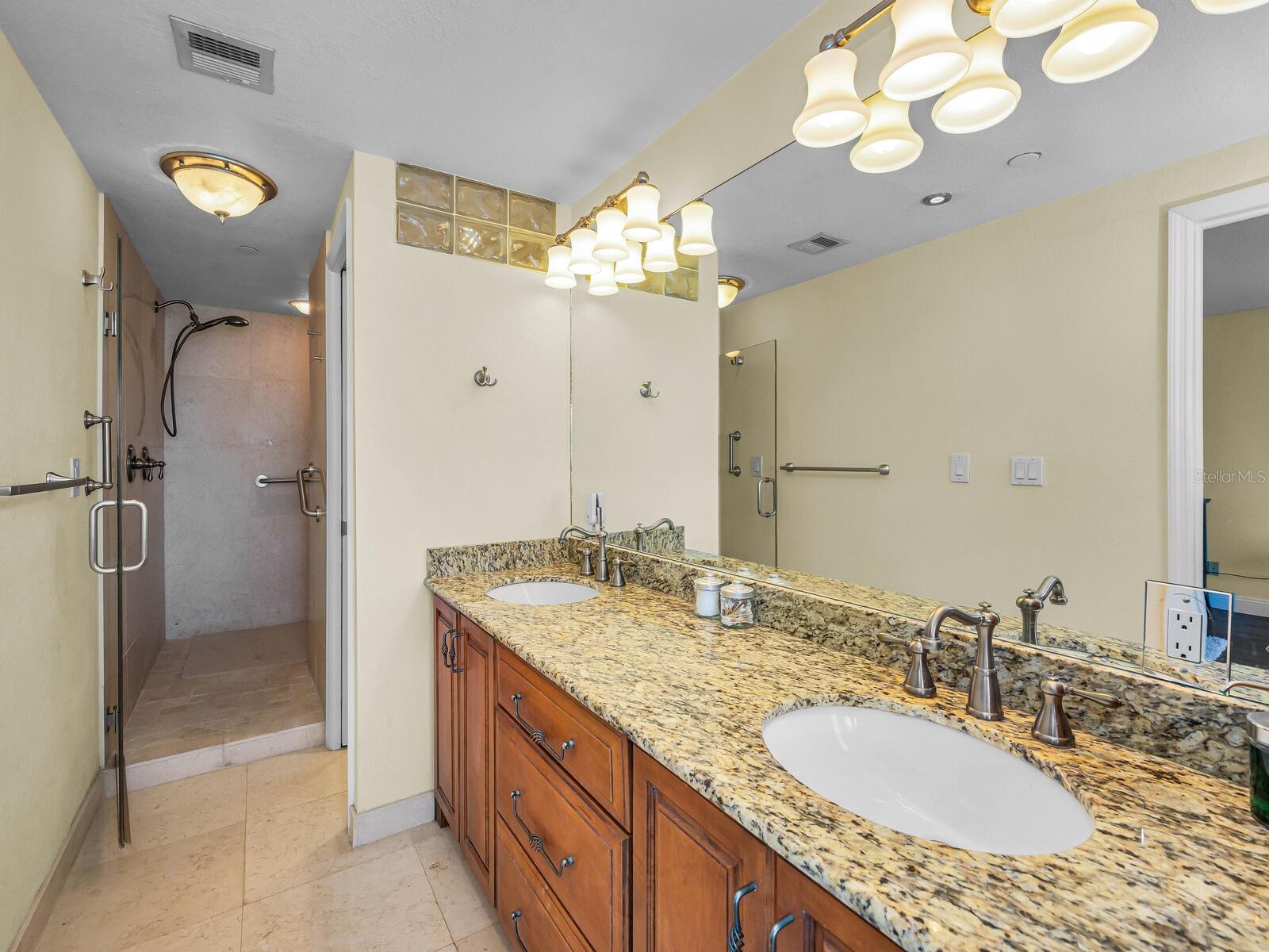 1310 GULF BLVD #Penthouse A, CLEARWATER BEACH, FL — photo 32