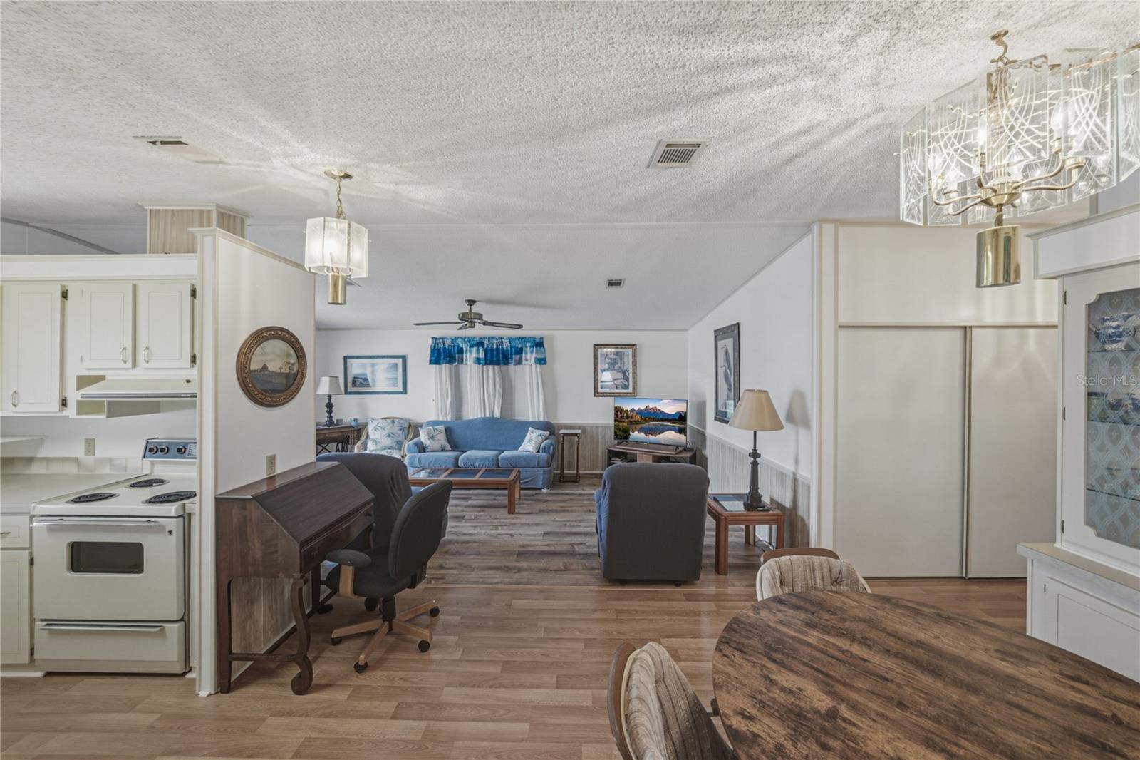 35116 COLONY HILLS DR, ZEPHYRHILLS, FL — photo 11