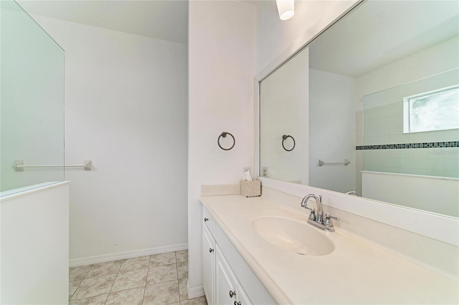 4650 WOODBROOK DR, SARASOTA, FL — photo 26