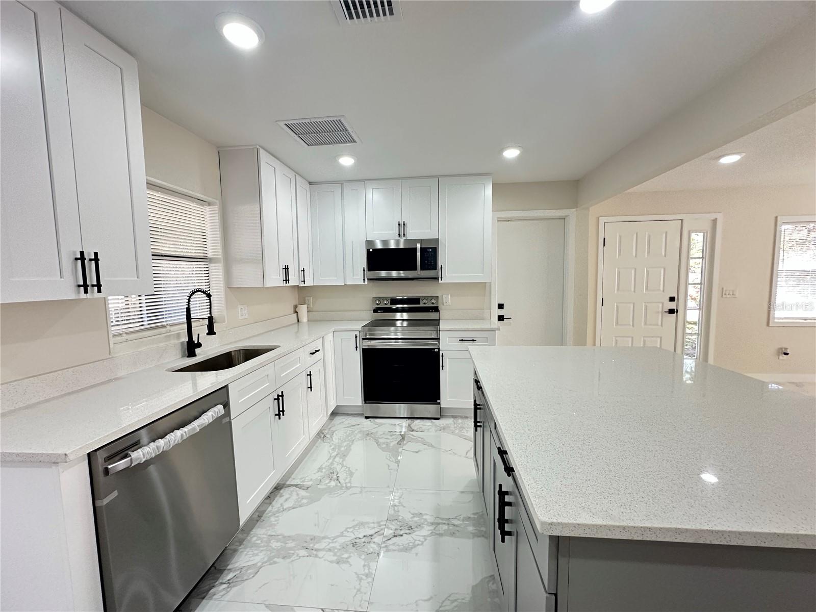 1133 OLYMPIC CT, APOPKA, FL — photo 9