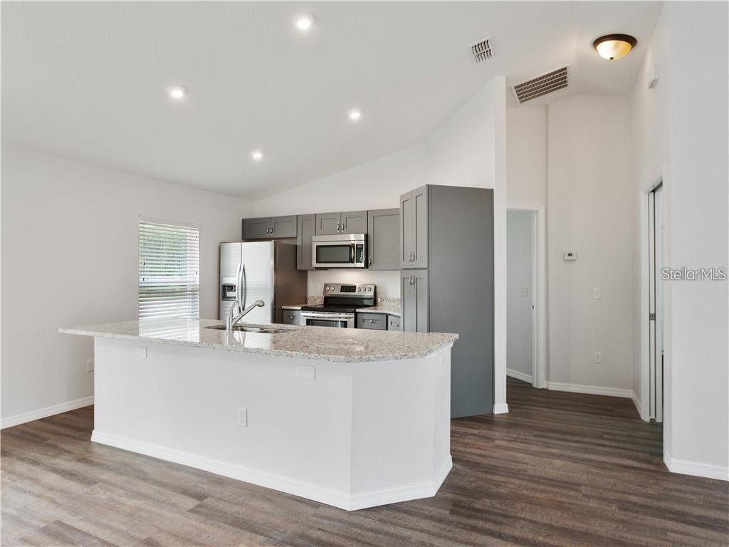 17399 SW 25TH CIR, OCALA, FL — photo 3
