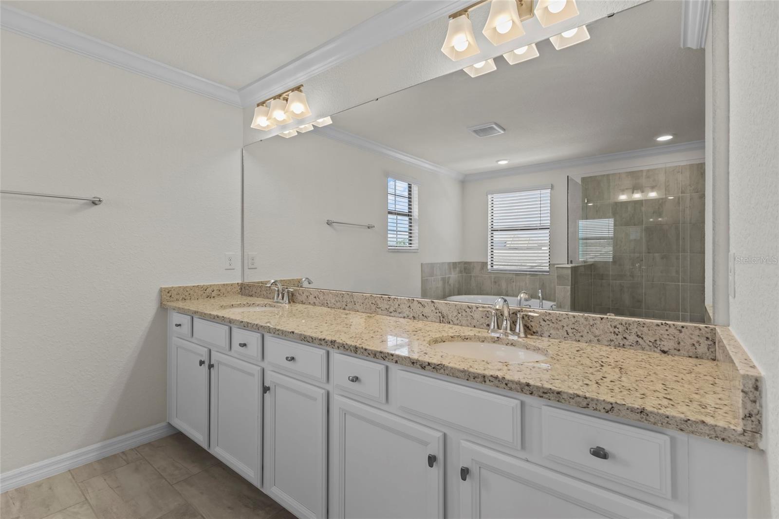 6542 CLAIRBORNE LN, BRADENTON, FL — photo 29