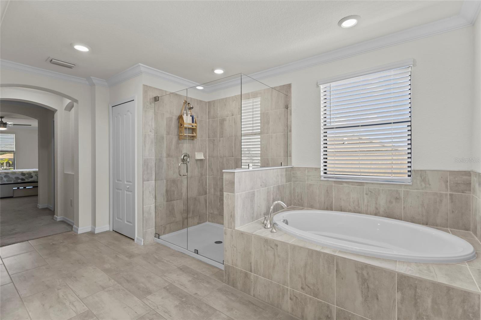 6542 CLAIRBORNE LN, BRADENTON, FL — photo 30