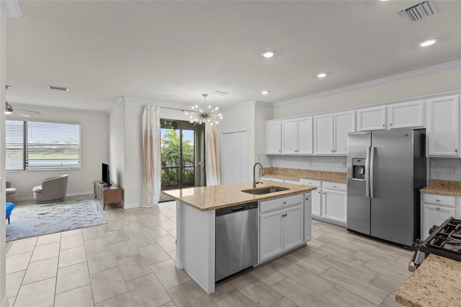 6542 CLAIRBORNE LN, BRADENTON, FL — photo 12