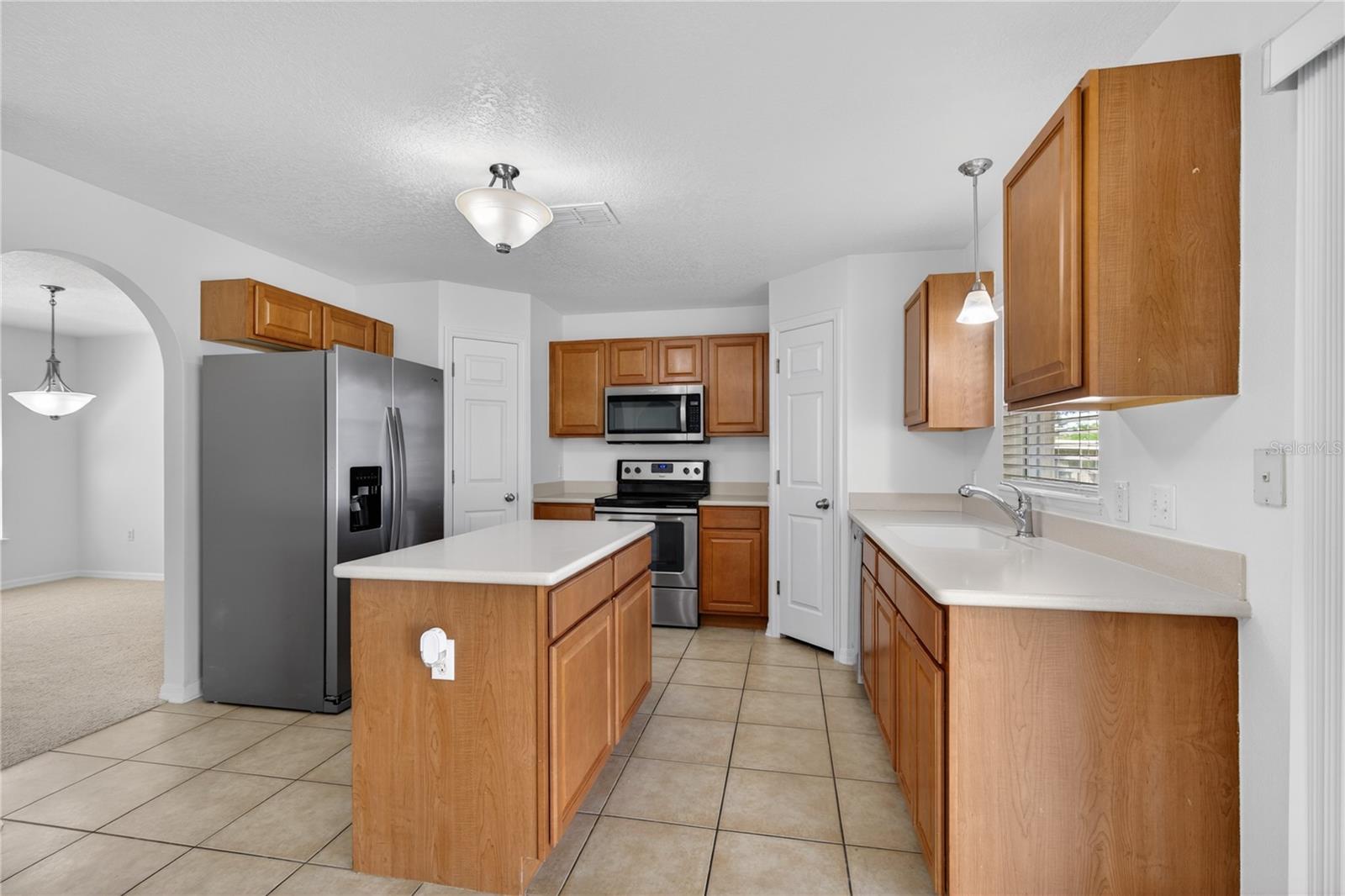 2209 JENNAH CIR, EUSTIS, FL — photo 12