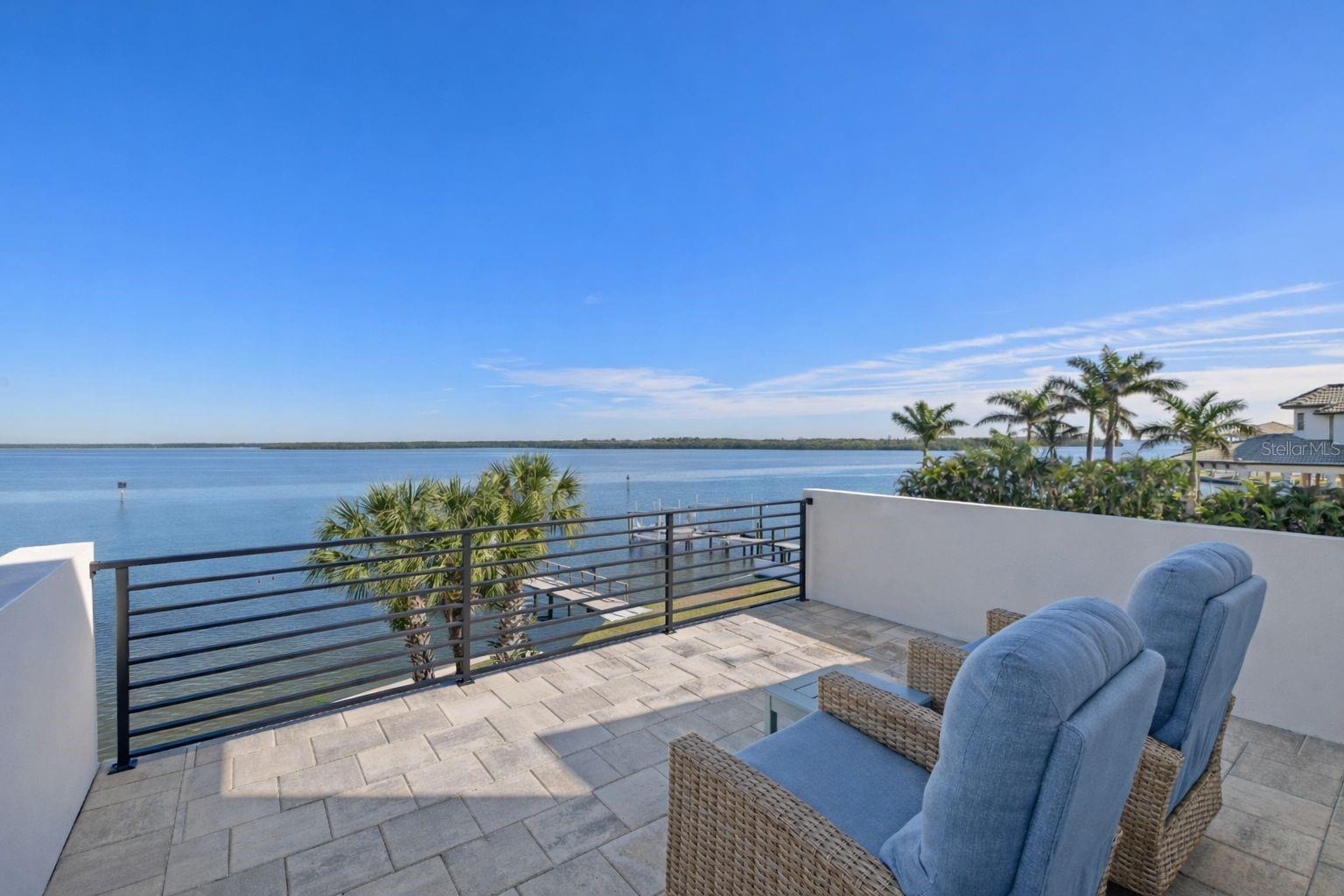 1843 BAYOU GRANDE BLVD NE, ST PETERSBURG, FL — photo 10