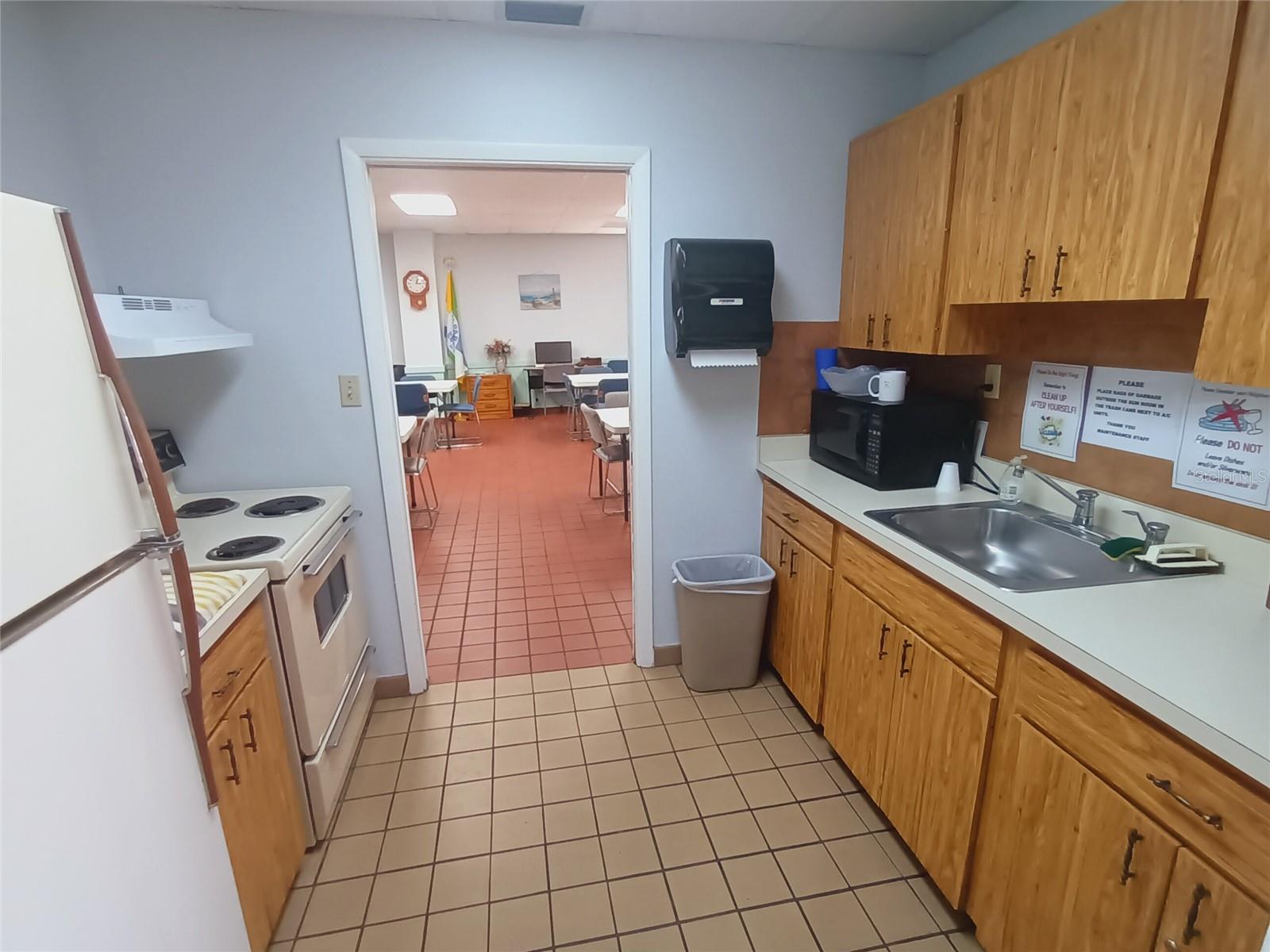 4913 OAKLAND HILLS AVE, SARASOTA, FL — photo 20