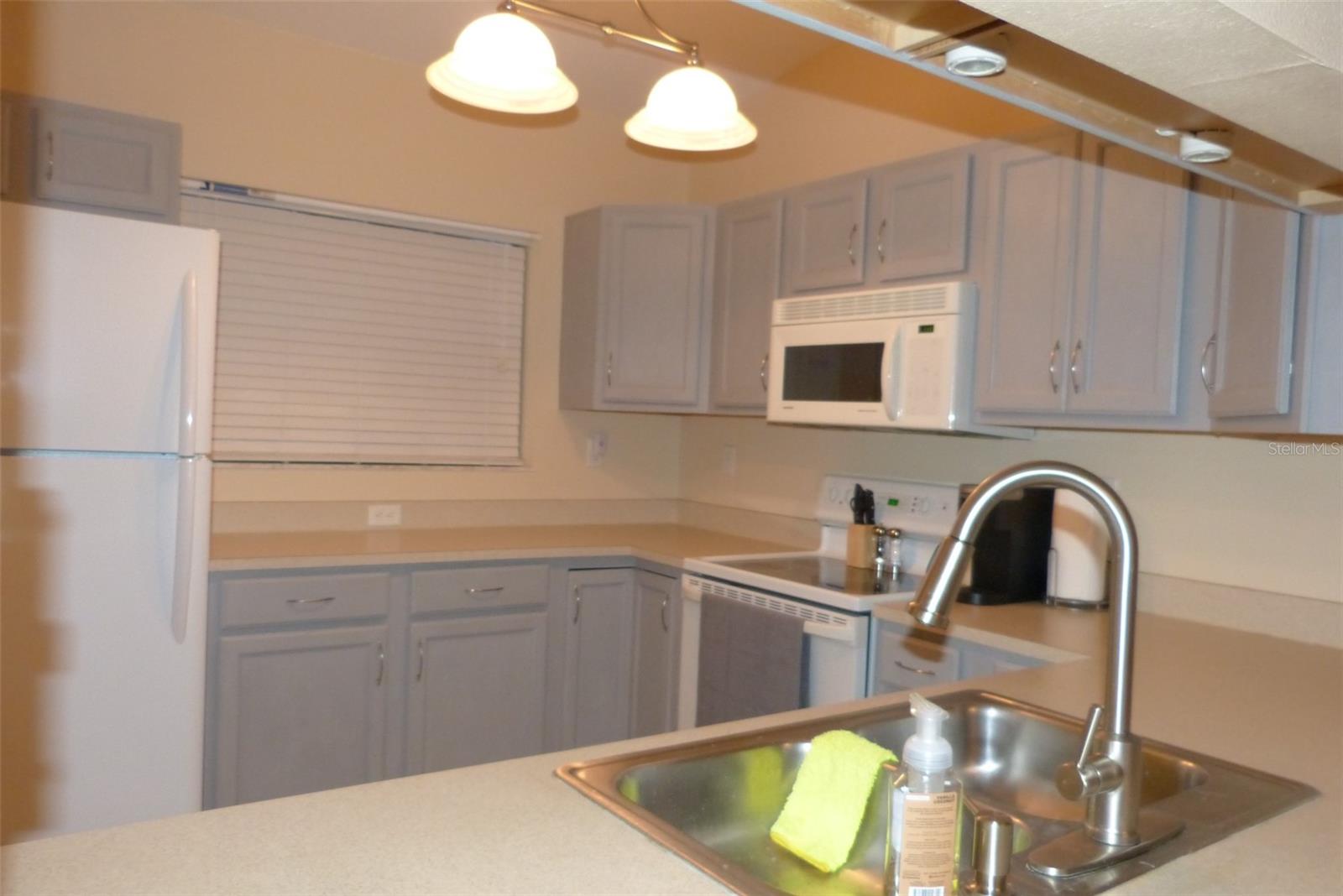1610 SEASCAPE CIR #1610, TARPON SPRINGS, FL — photo 5