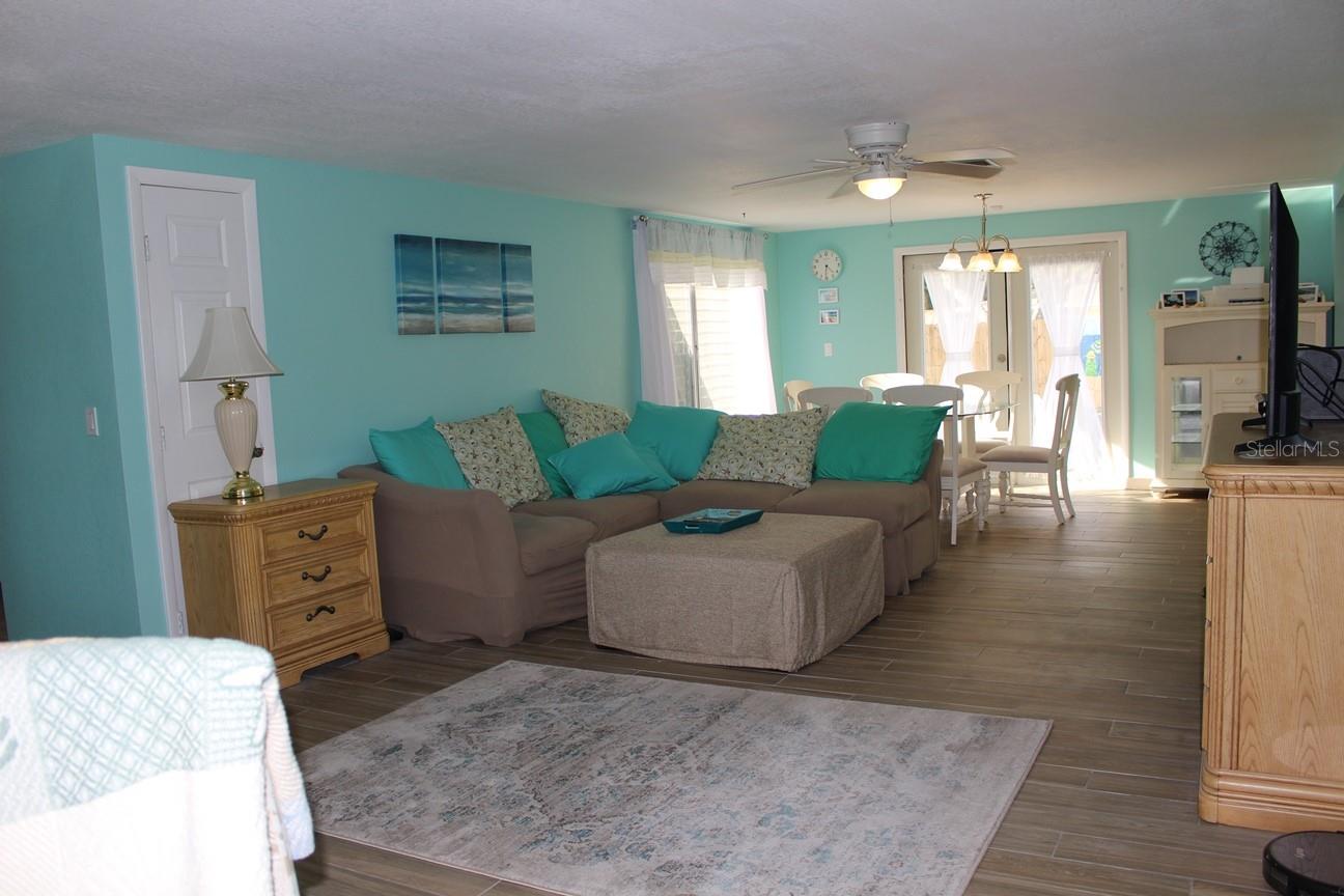 658 ROANOKE ST, DUNEDIN, FL — photo 2