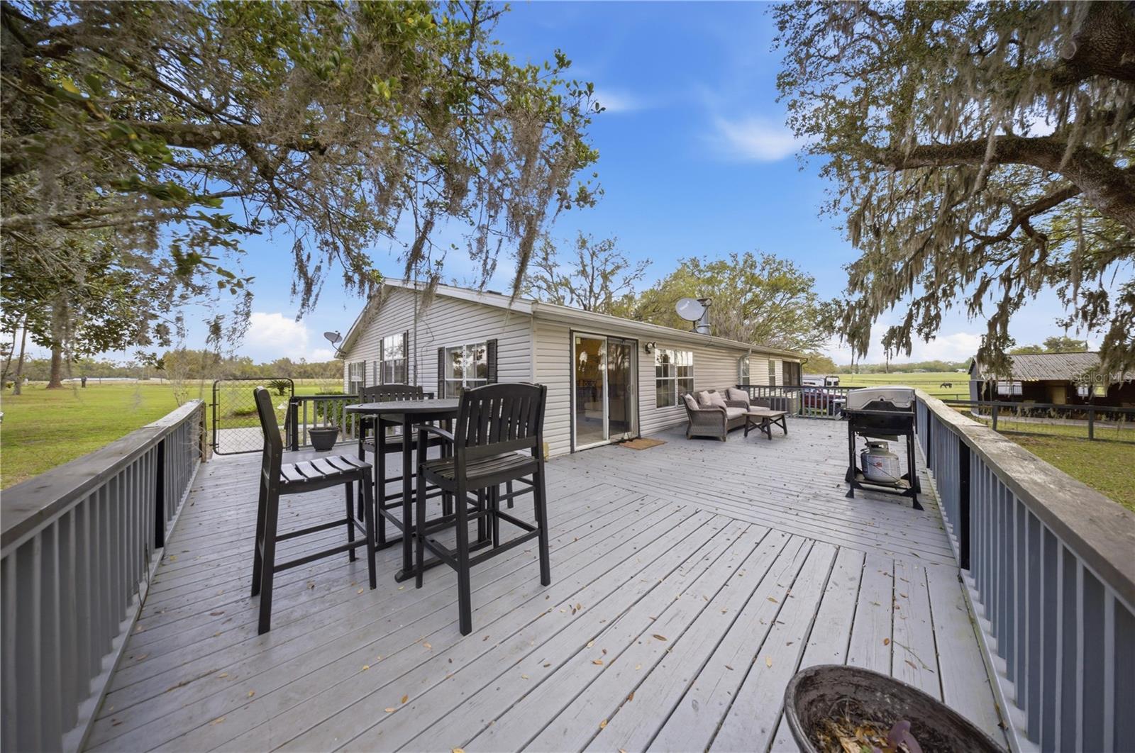18850 SE 12TH LN, WILLISTON, FL — photo 27