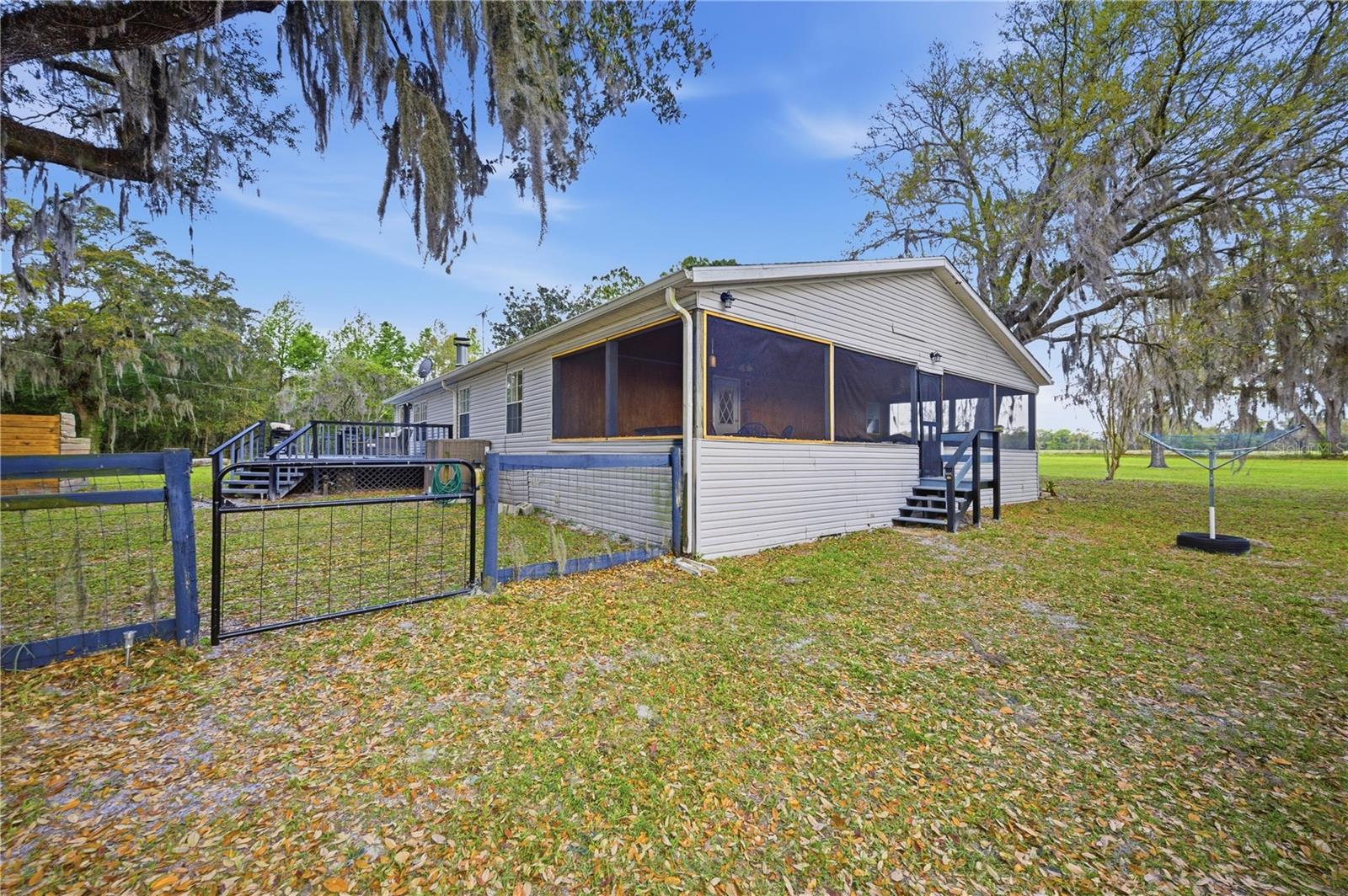 18850 SE 12TH LN, WILLISTON, FL — photo 31