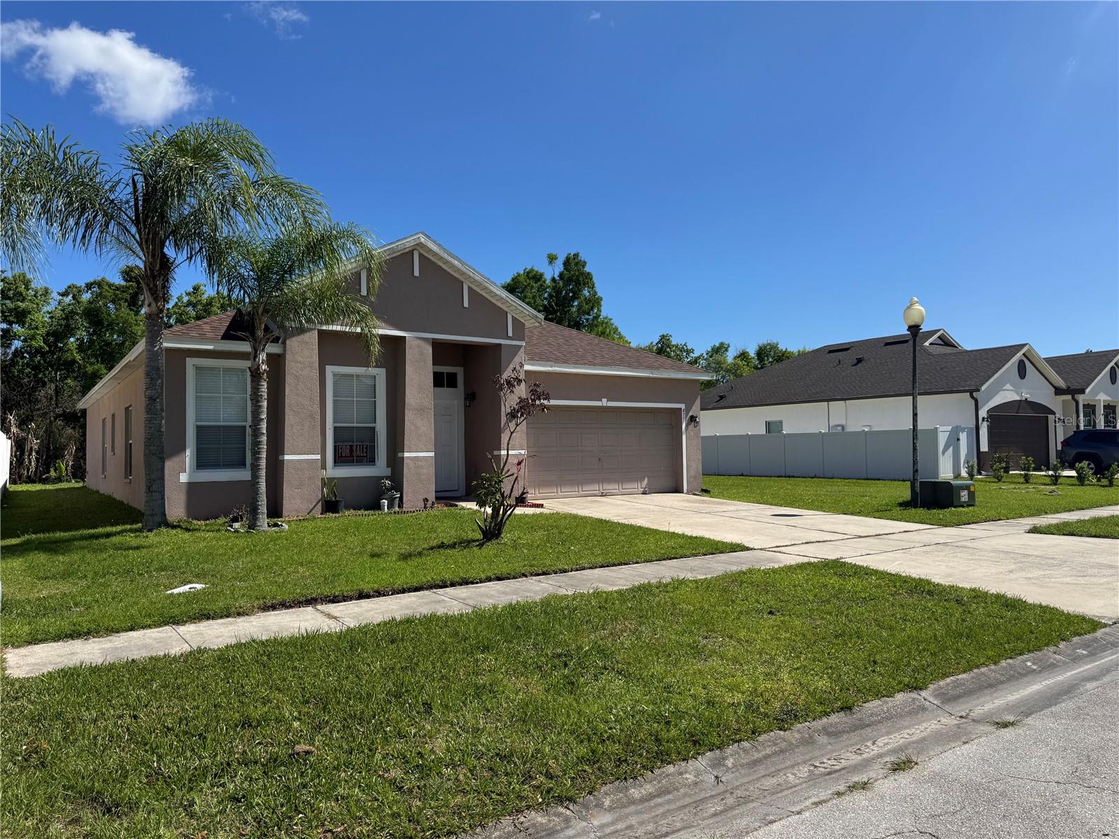 877 HACIENDA CIR, KISSIMMEE, FL — photo 3
