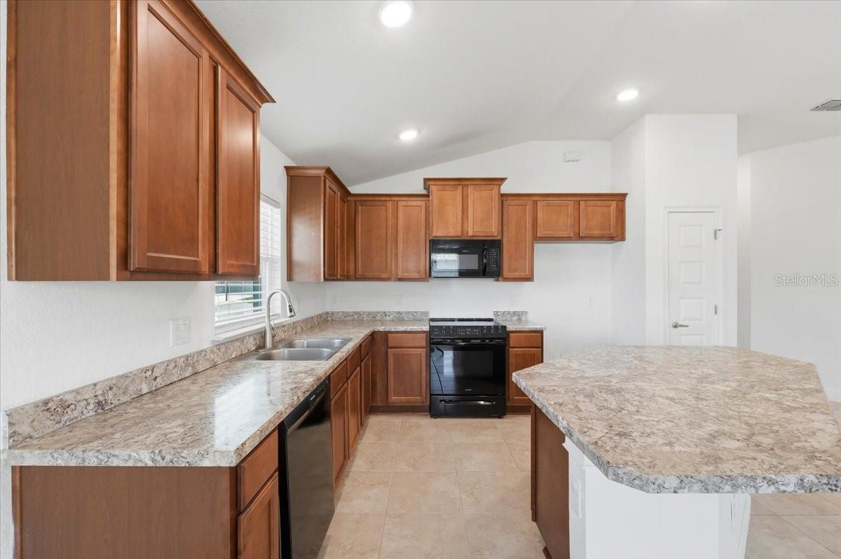 851 VIENNA DR, WINTER HAVEN, FL — photo 14