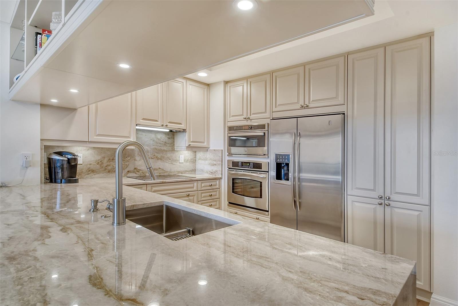 50 CENTRAL AVE #15B, SARASOTA, FL — photo 4