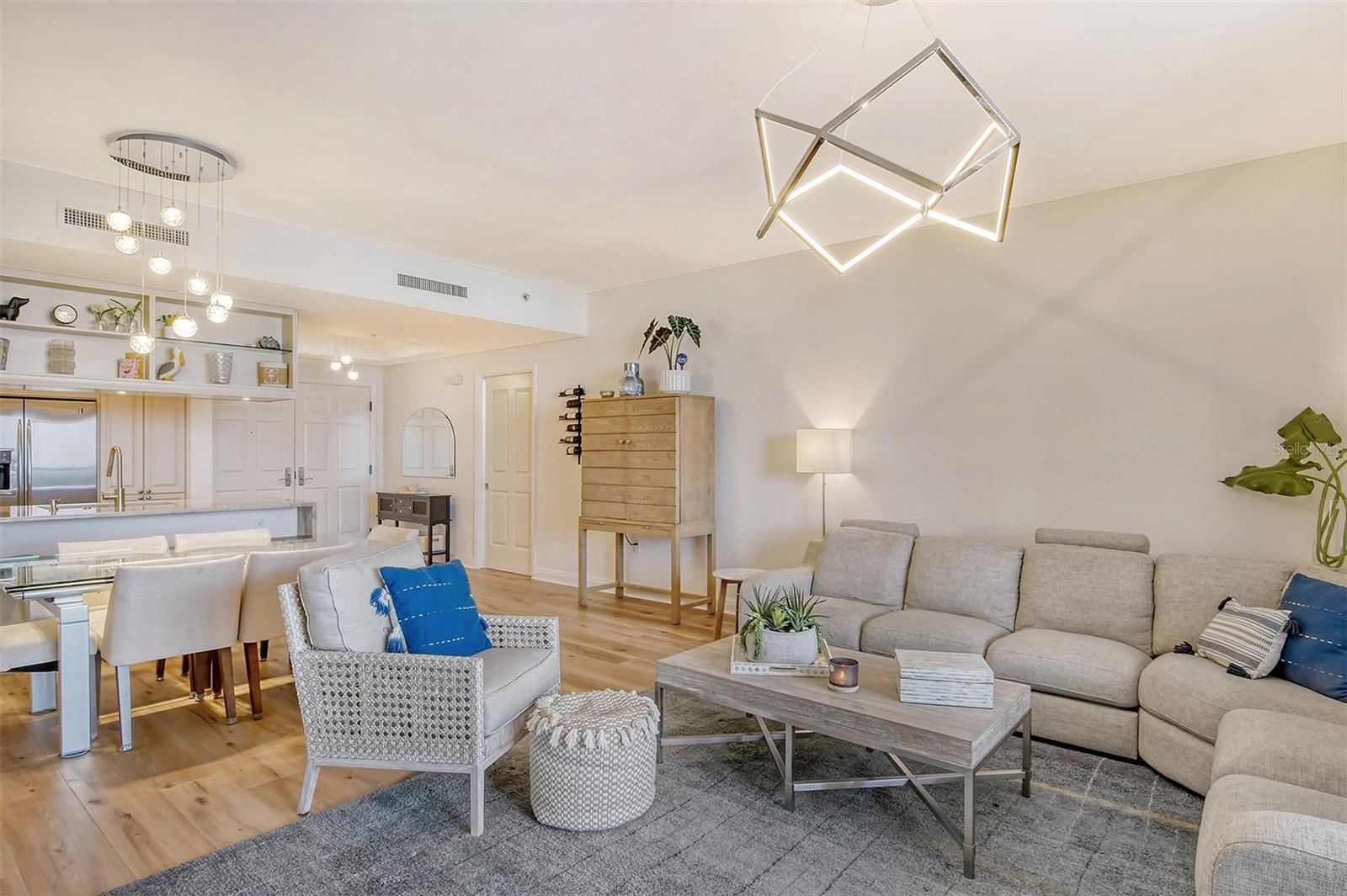 50 CENTRAL AVE #15B, SARASOTA, FL — photo 13