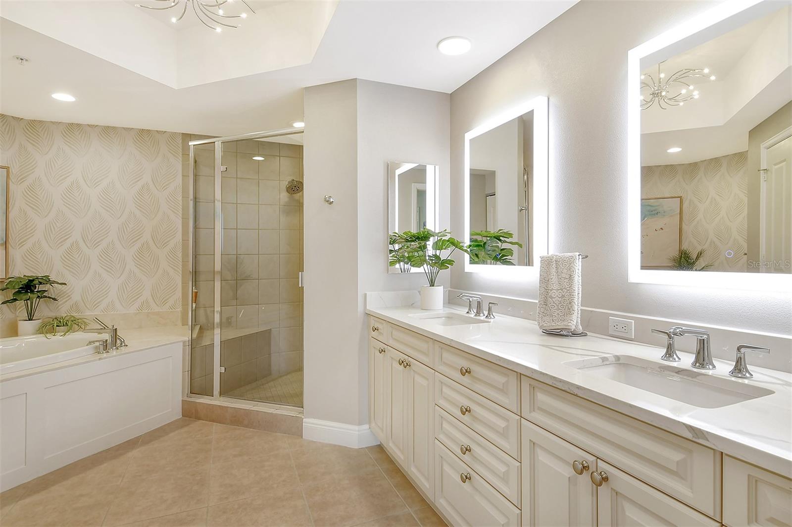 50 CENTRAL AVE #15B, SARASOTA, FL — photo 23