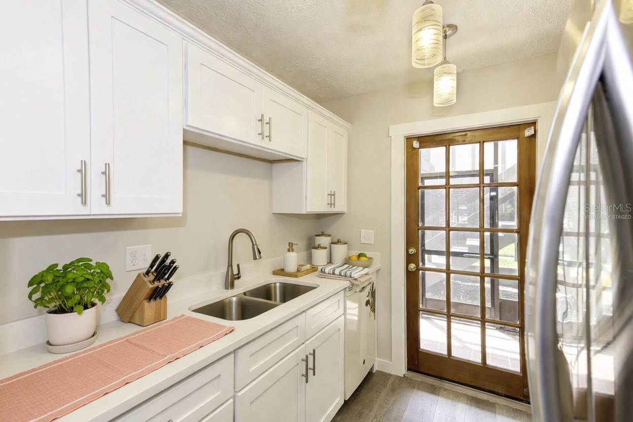 5441 HANSEL AVE #J15, ORLANDO, FL — photo 11