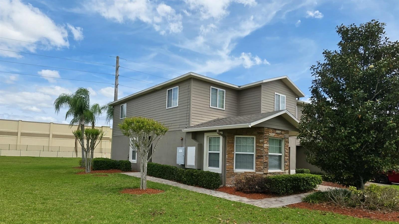 1861 CHATHAM PLACE DR, ORLANDO, FL — photo 2