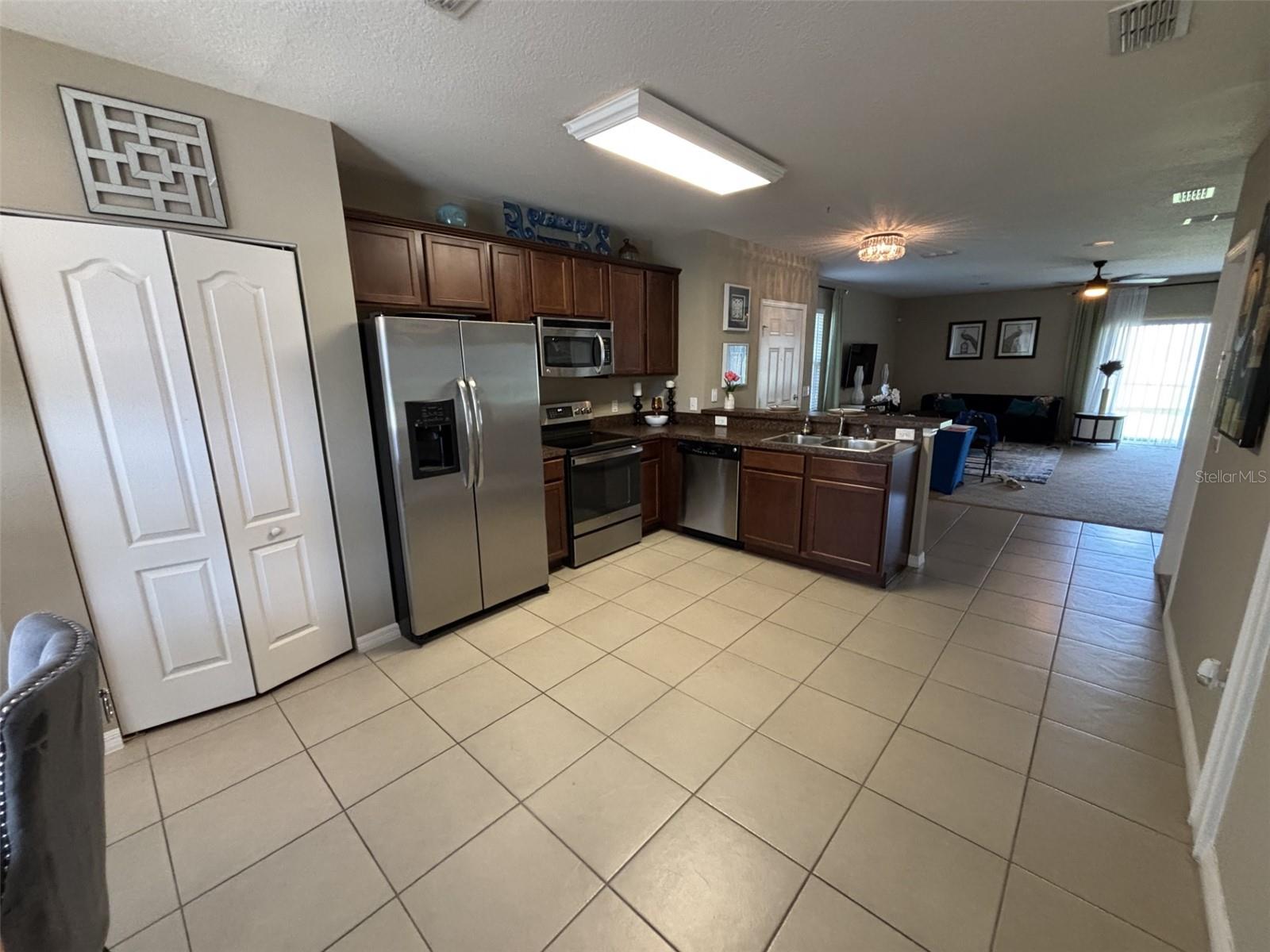 1861 CHATHAM PLACE DR, ORLANDO, FL — photo 43
