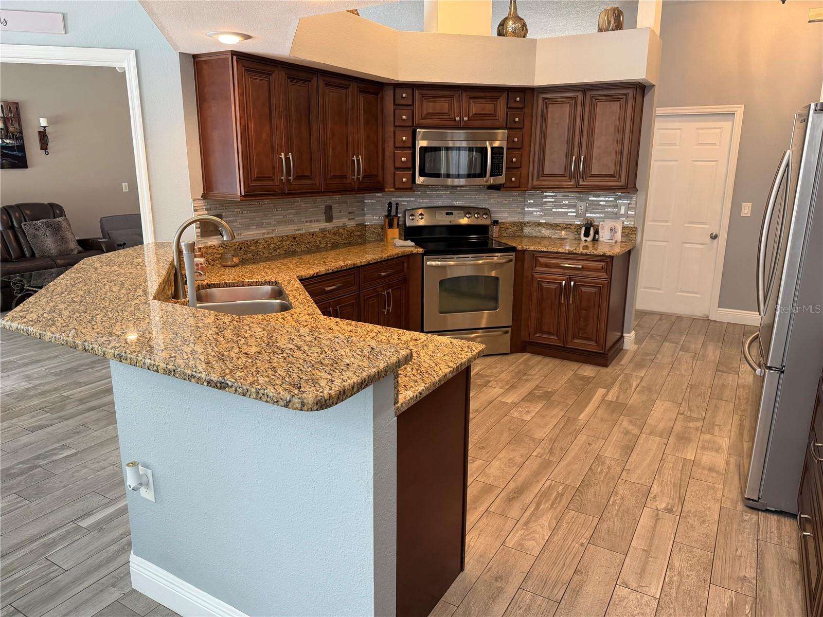 1616 KINSMERE DR, TRINITY, FL — photo 5
