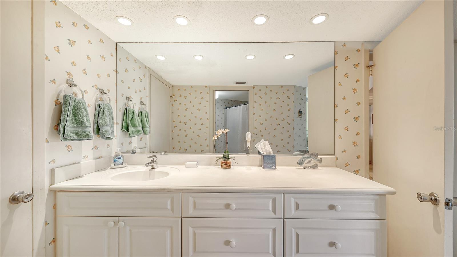 4825 GULF OF MEXICO DR #504, LONGBOAT KEY, FL — photo 21