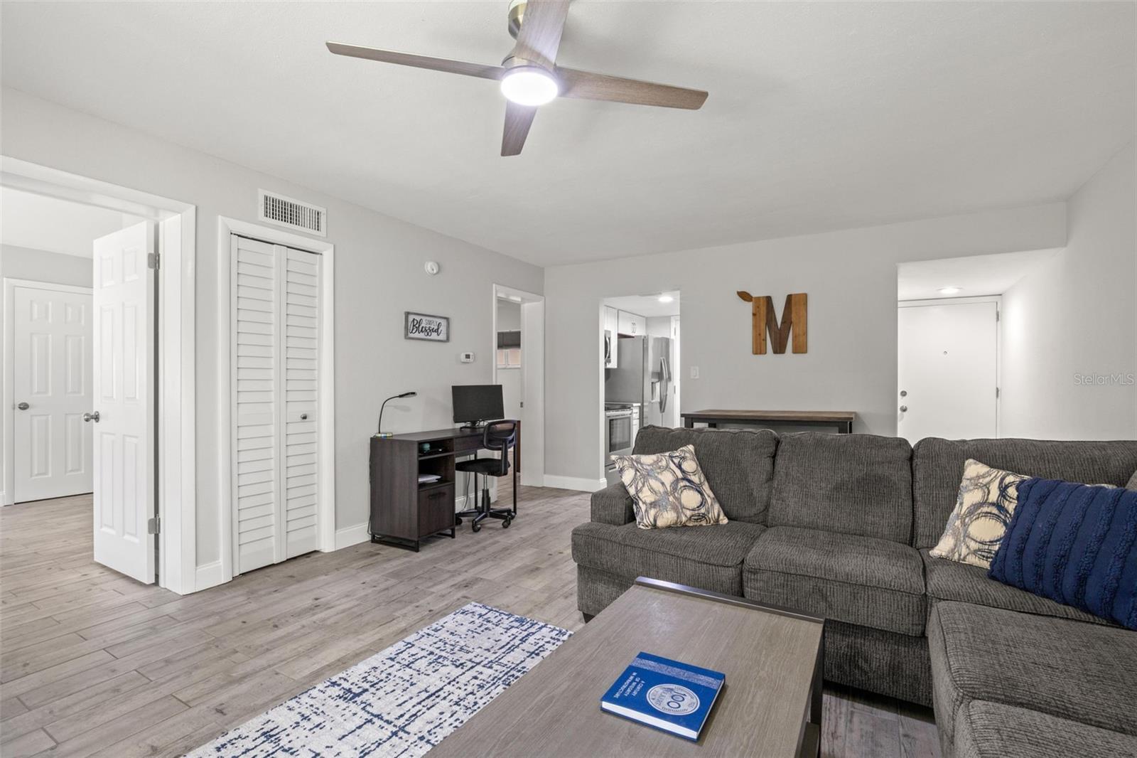 1147 KING ARTHUR CT #204, DUNEDIN, FL — photo 6
