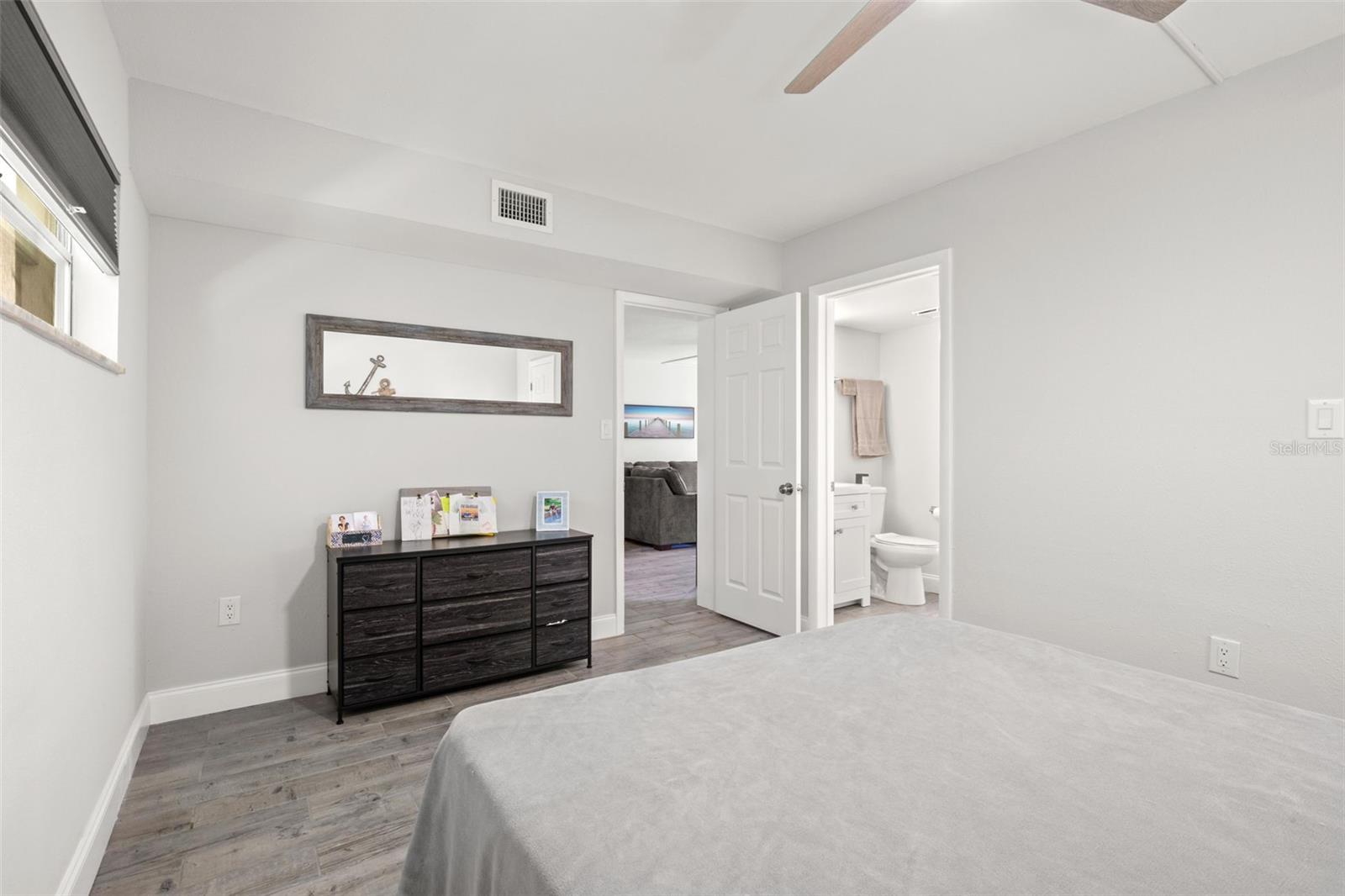 1147 KING ARTHUR CT #204, DUNEDIN, FL — photo 14