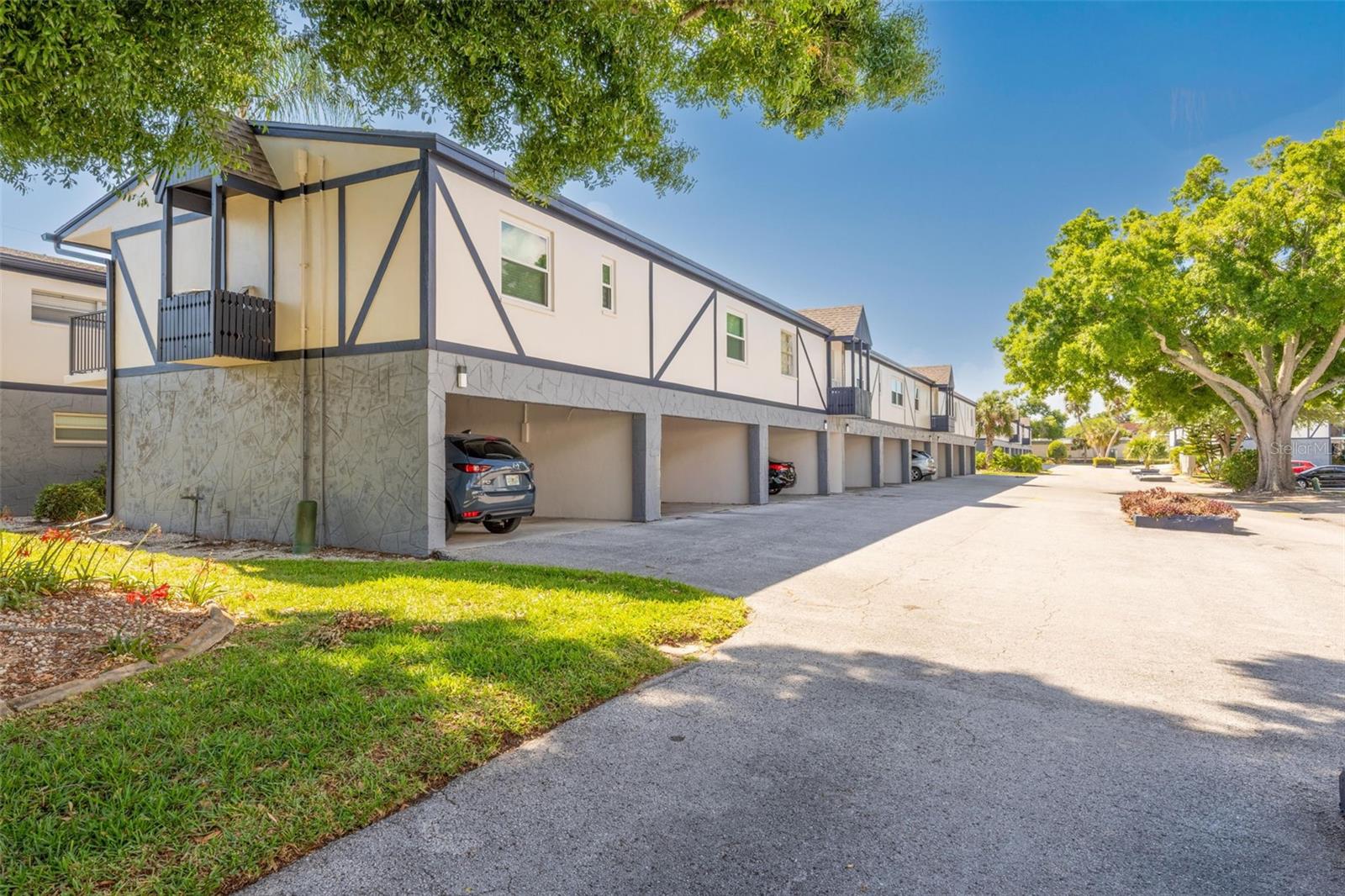 1147 KING ARTHUR CT #204, DUNEDIN, FL — photo 30