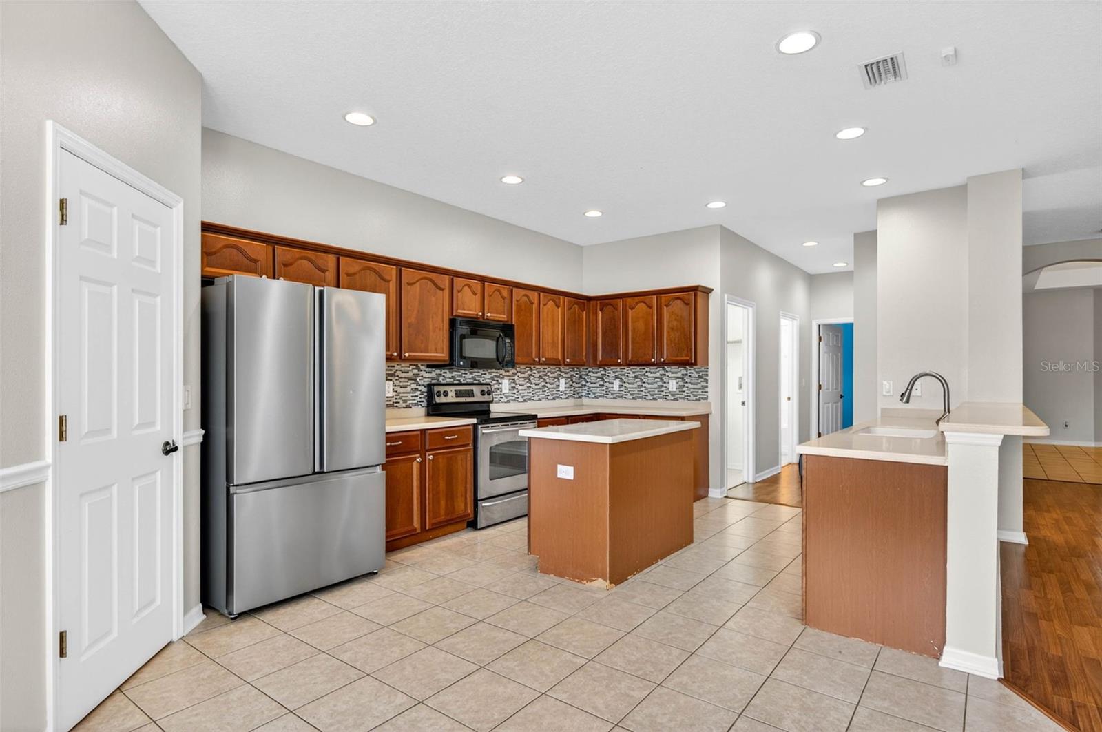 612 MARION HILL LN, RUSKIN, FL — photo 8