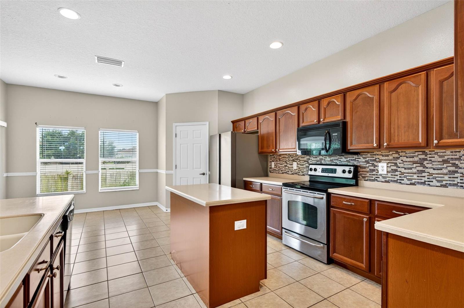 612 MARION HILL LN, RUSKIN, FL — photo 10