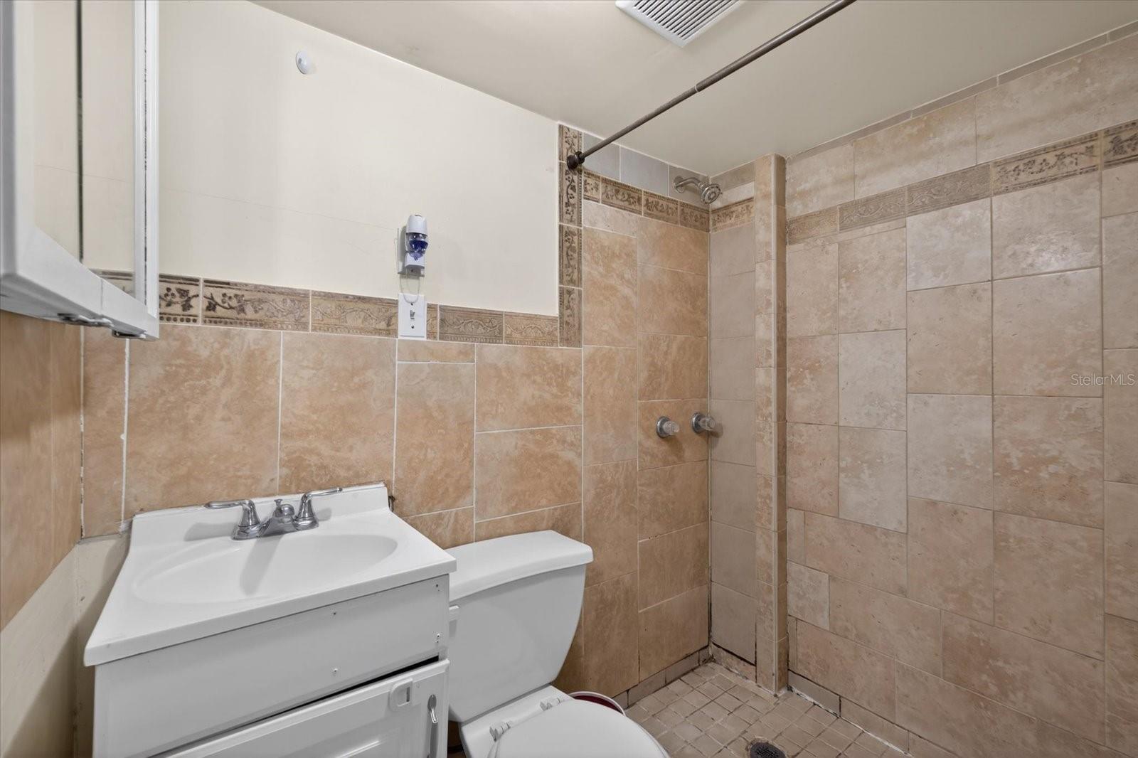 611 N BRADFORD AVE, TAMPA, FL — photo 22