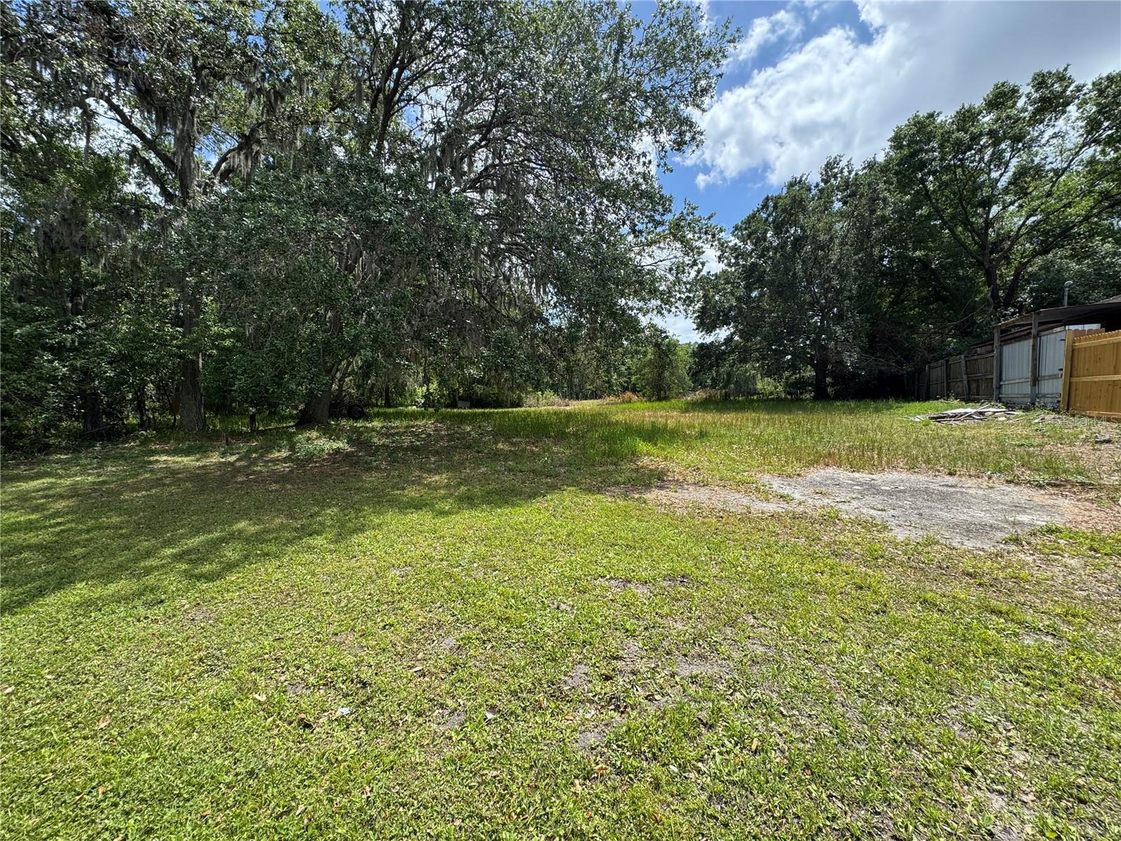 2424 CRYSTAL HILLS LOOP E, LAKELAND, FL — photo 3