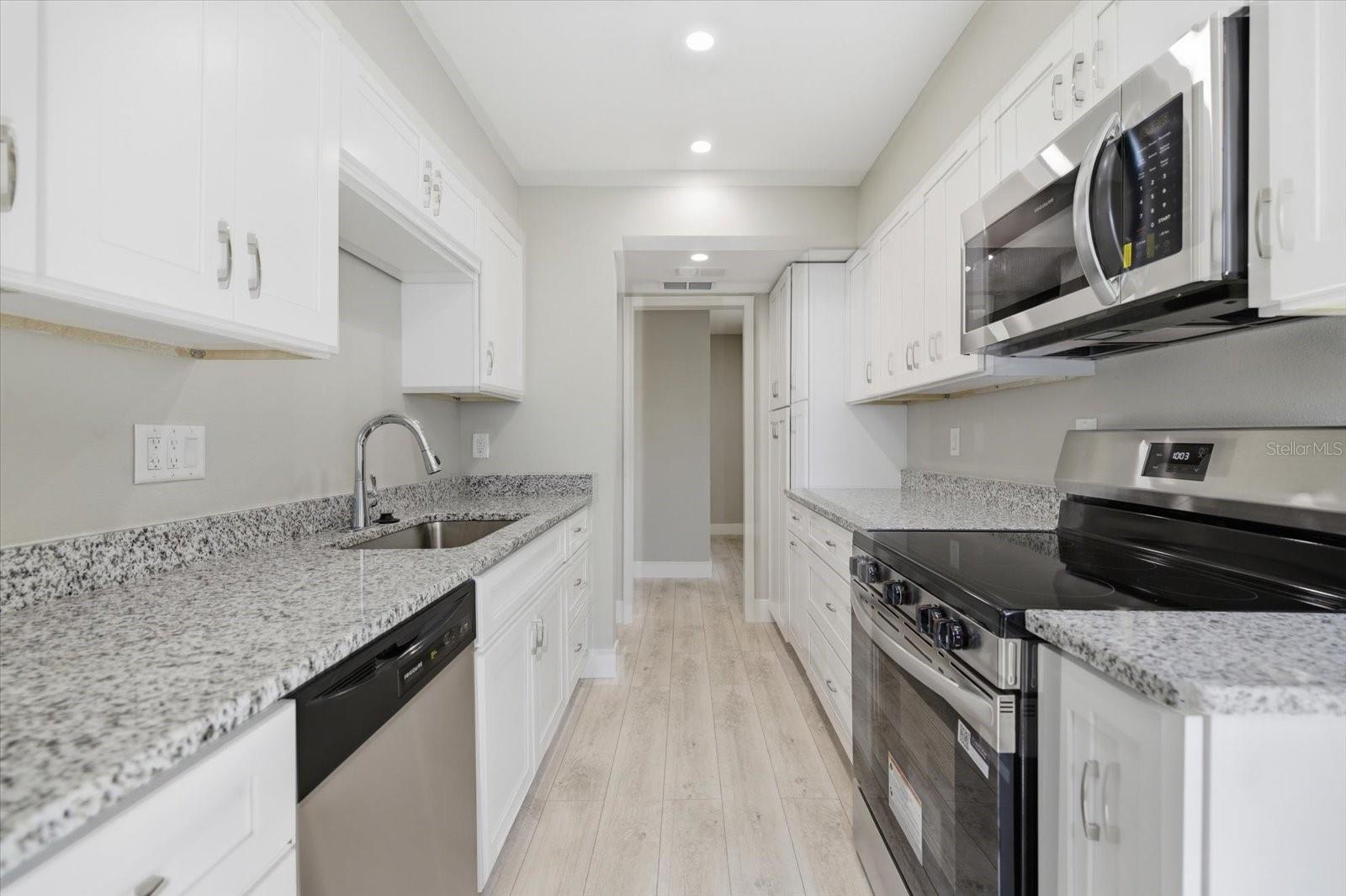 500 PARK BLVD S #106, VENICE, FL — photo 8