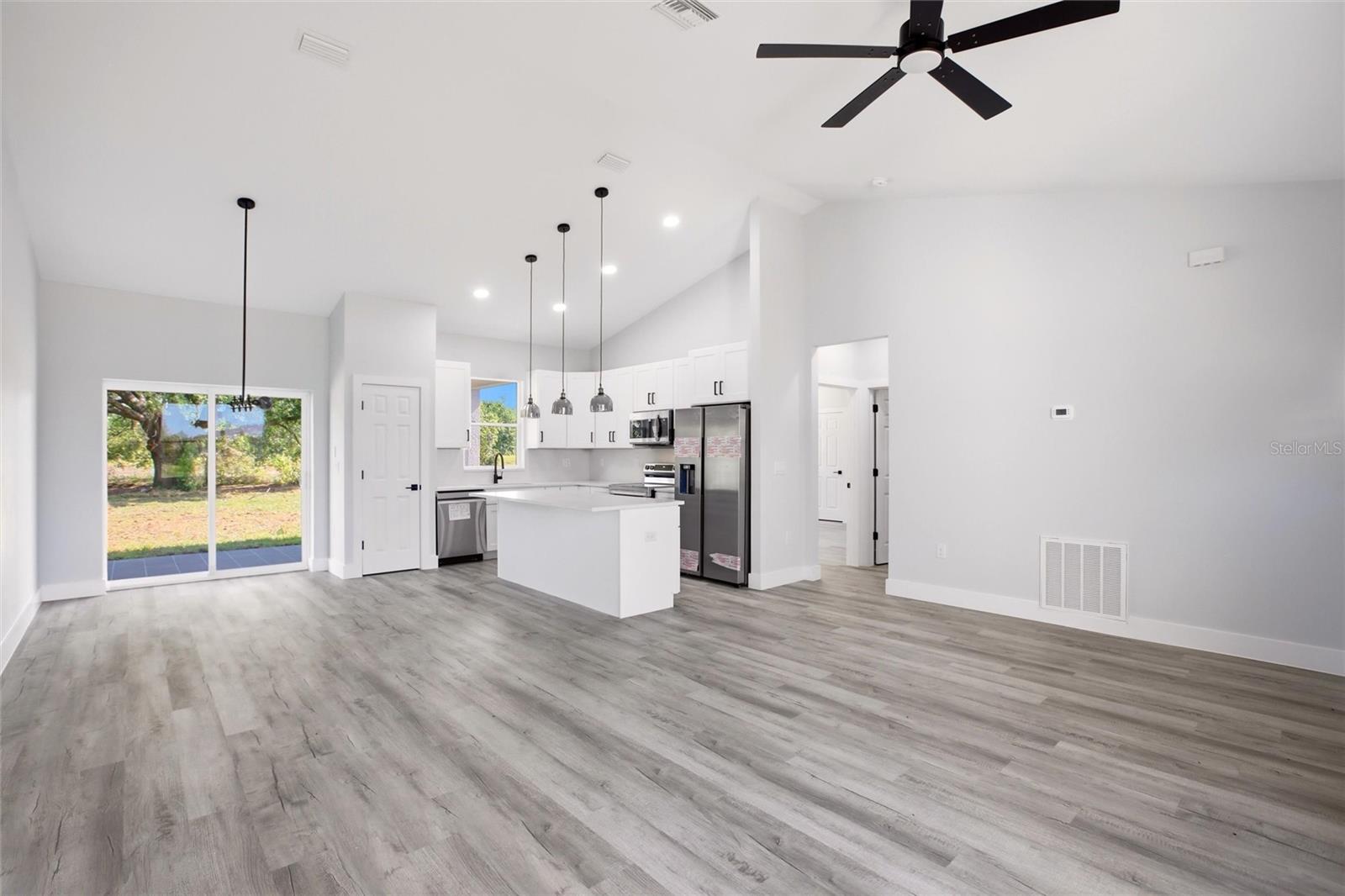 1313 BLUE HERON DR, SEBRING, FL — photo 4