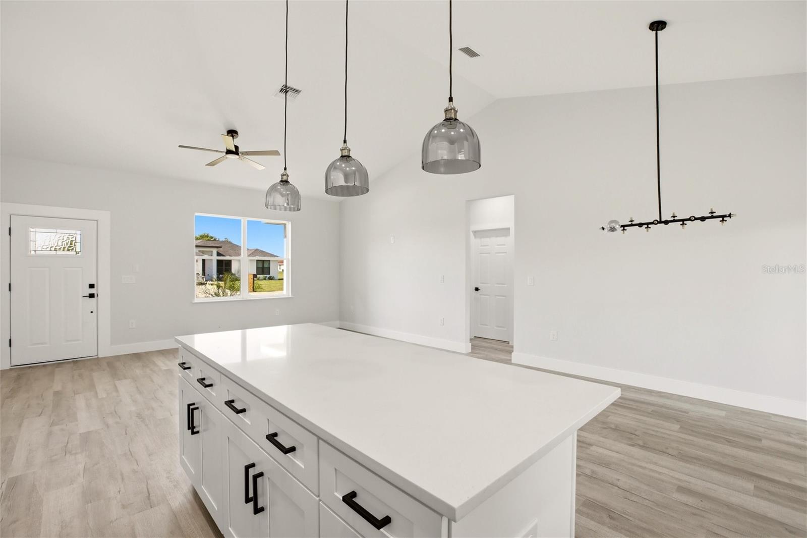 1313 BLUE HERON DR, SEBRING, FL — photo 8